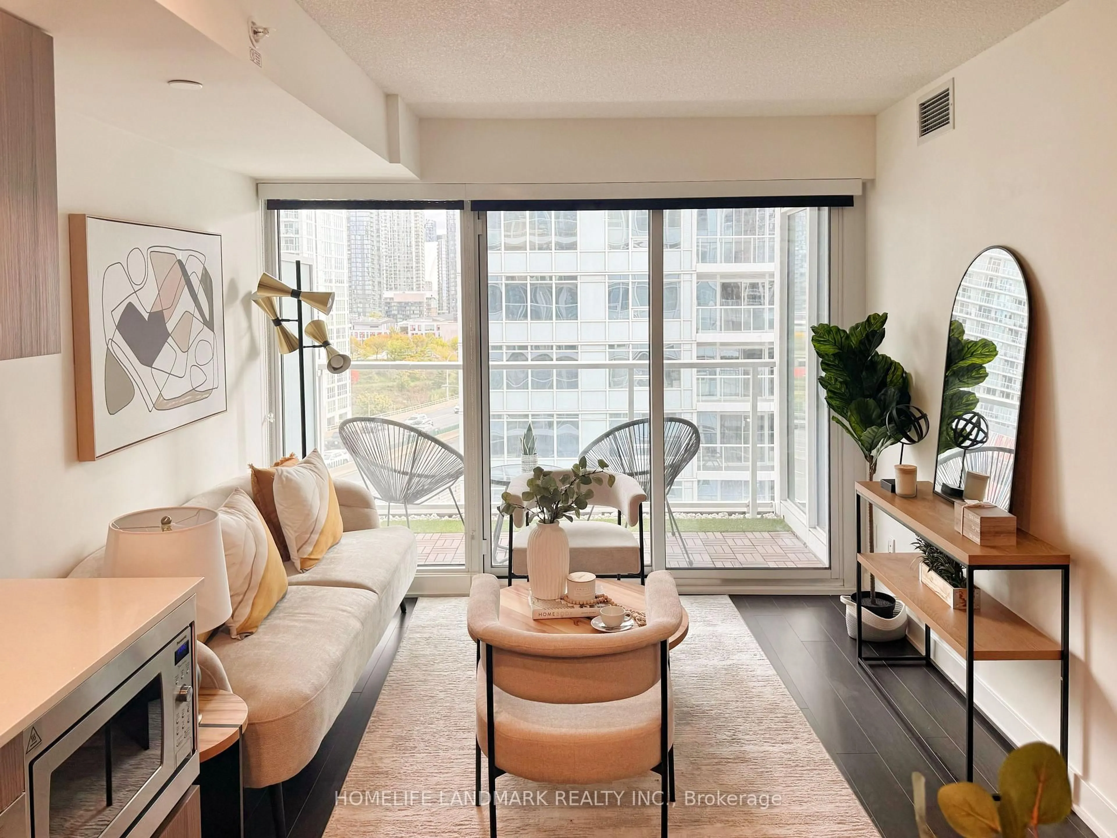 Living room with furniture, unknown for 19 Bathurst St #1110, Toronto Ontario M5V 0N2