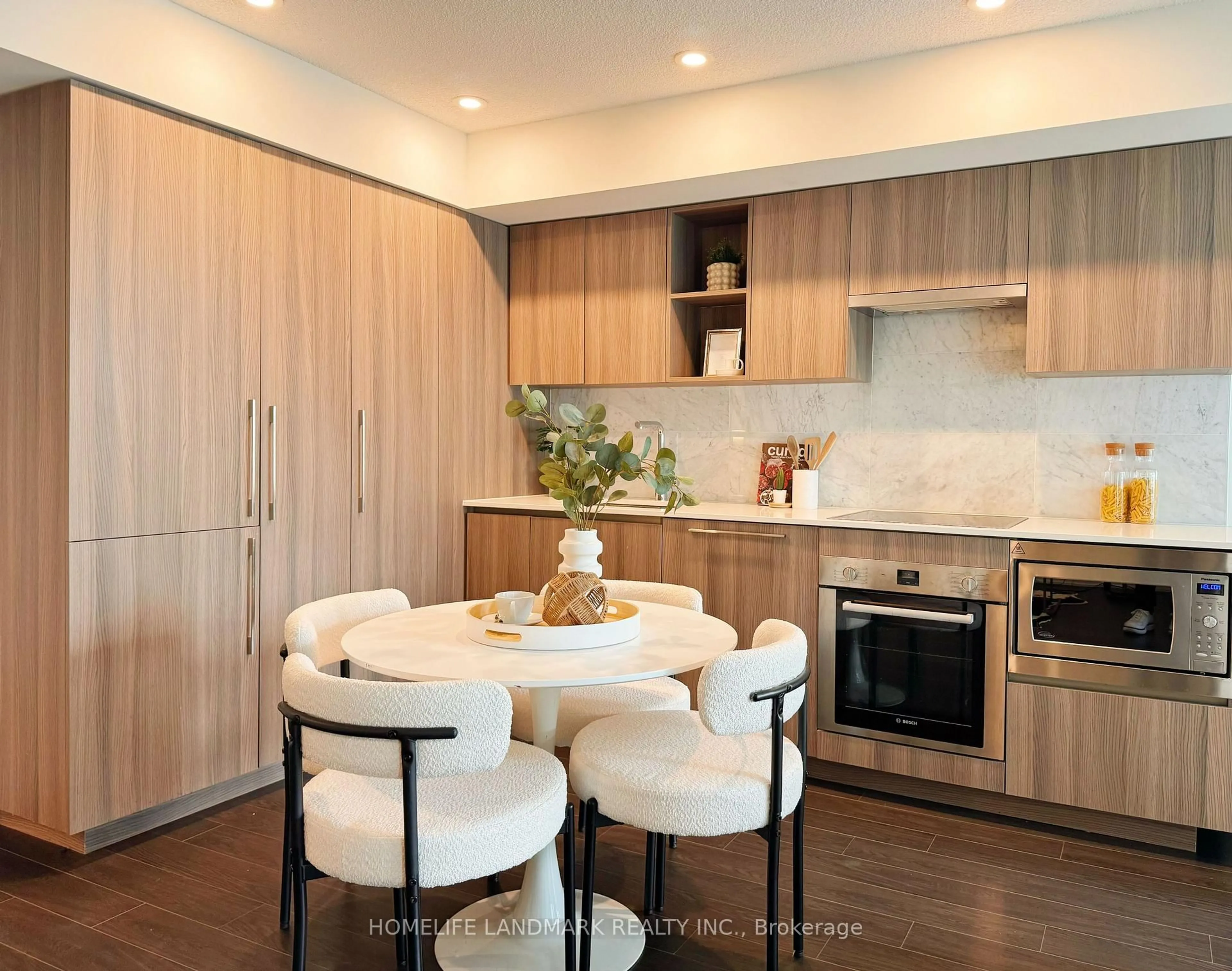 Contemporary kitchen, wood/laminate floor for 19 Bathurst St #1110, Toronto Ontario M5V 0N2