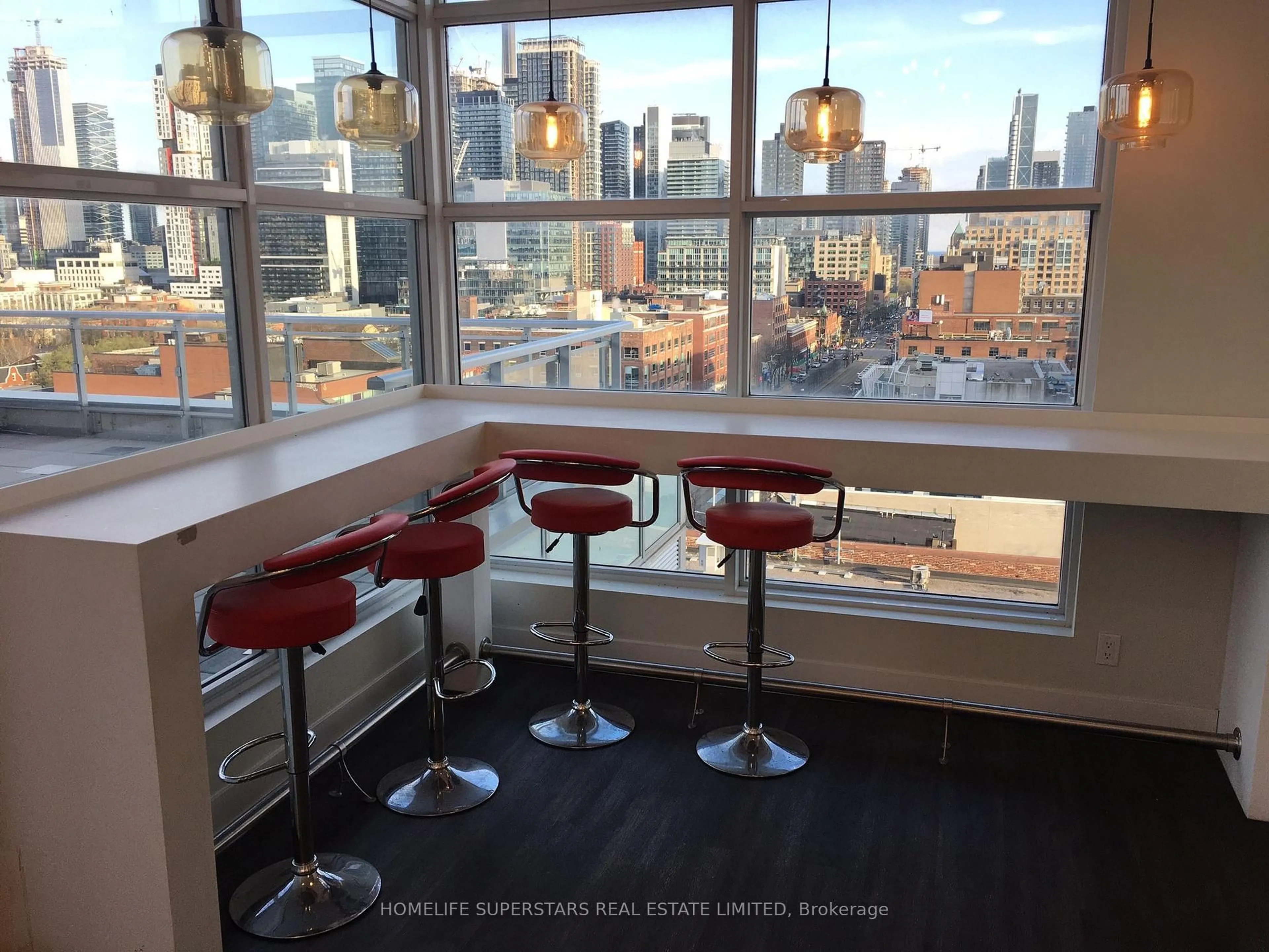 Unknown for 10 Willison Sq #305, Toronto Ontario M5T 0A8