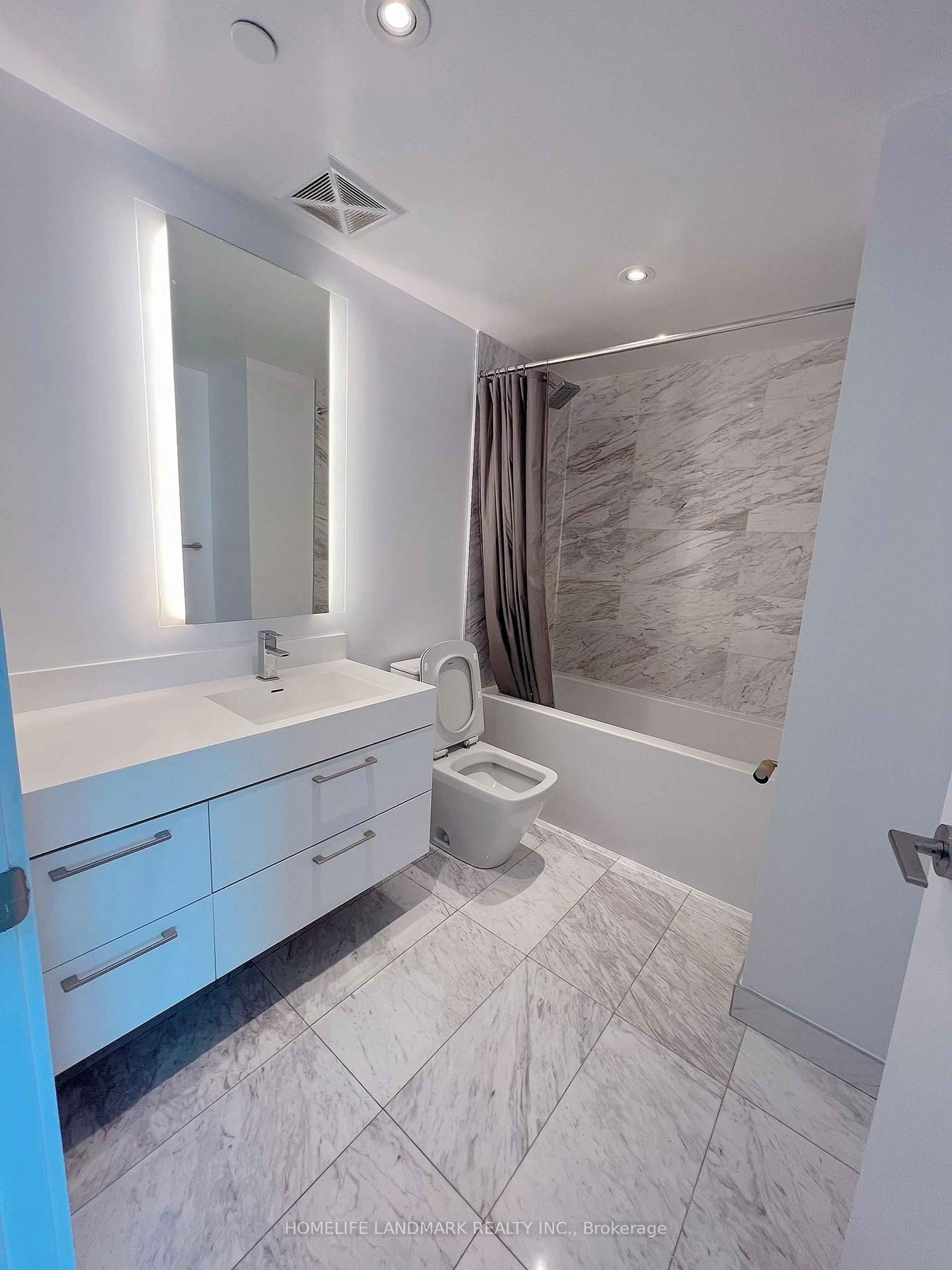 Contemporary bathroom, ceramic/tile floor for 1 Yorkville Ave #4710, Toronto Ontario M4W 1L1