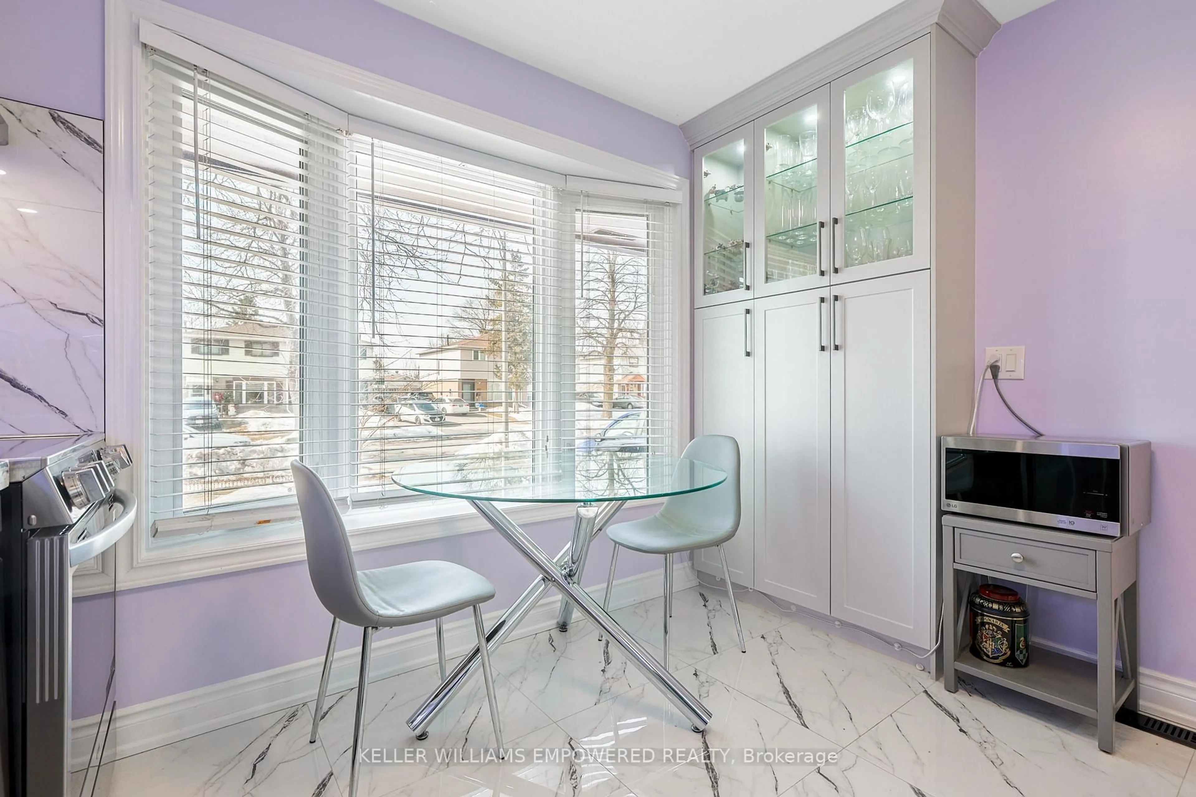 Contemporary kitchen, ceramic/tile floor for 199 Hollyberry Tr, Toronto Ontario M2H 2P3