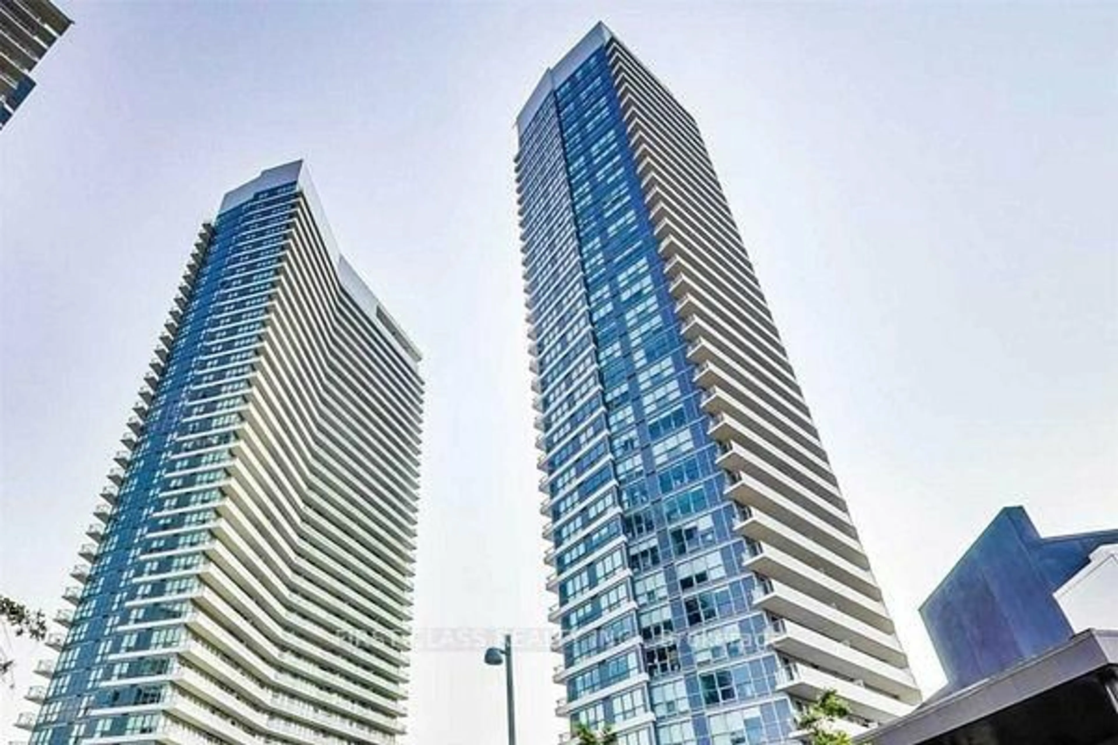 Unknown for 117 McMahon Dr #303, Toronto Ontario M2K 0E4