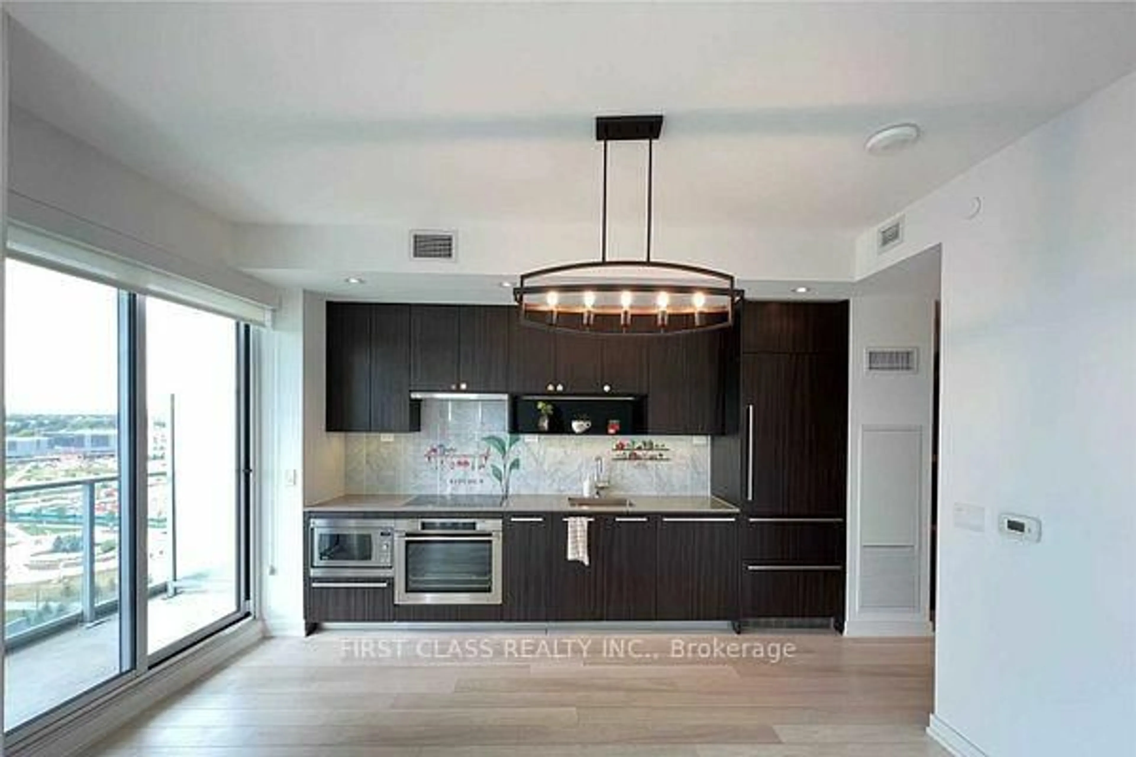 Contemporary kitchen, unknown for 117 McMahon Dr #303, Toronto Ontario M2K 0E4