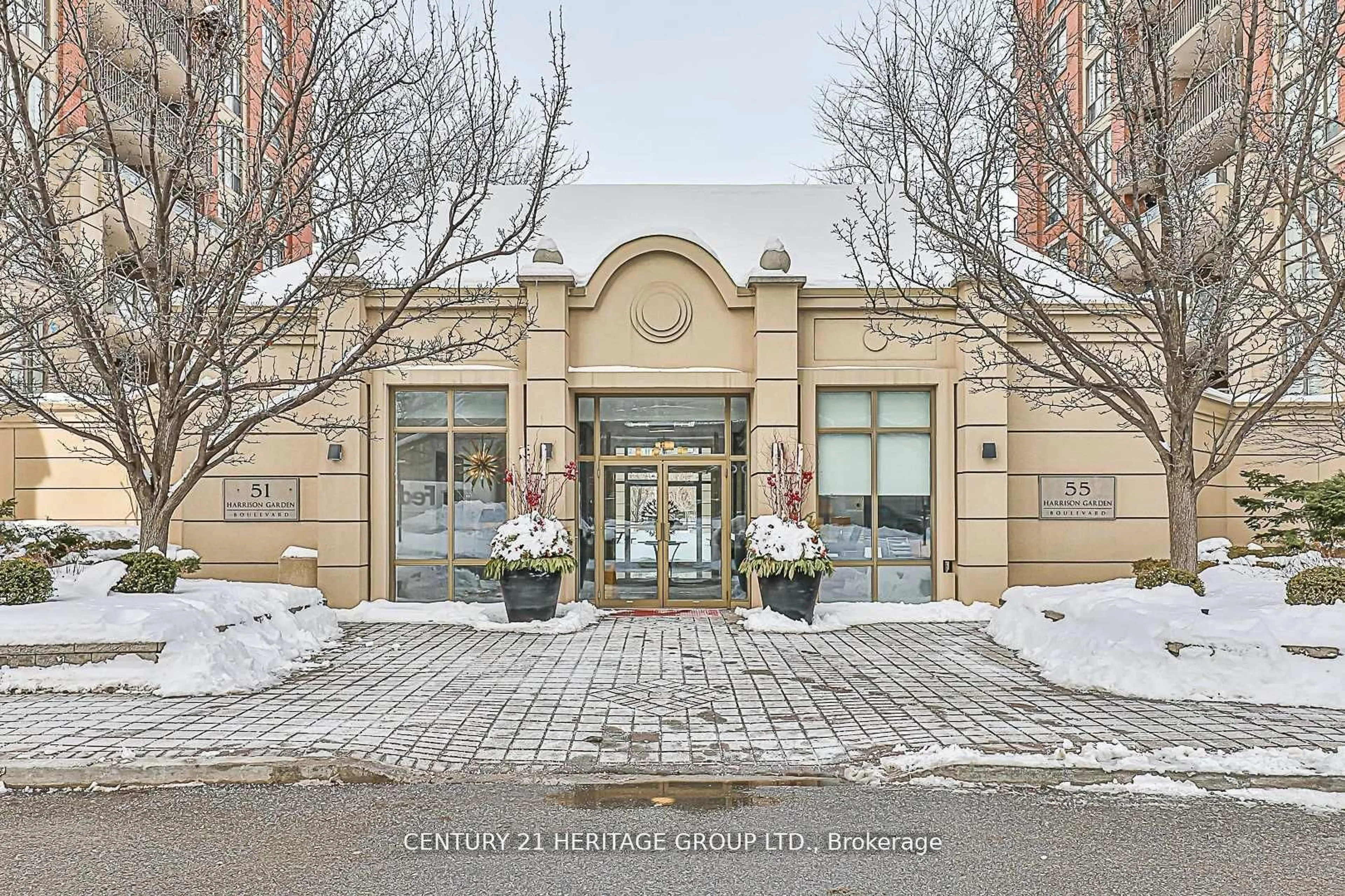 Indoor foyer for 55 Harrison Garden Blvd #407, Toronto Ontario M2N 7G3