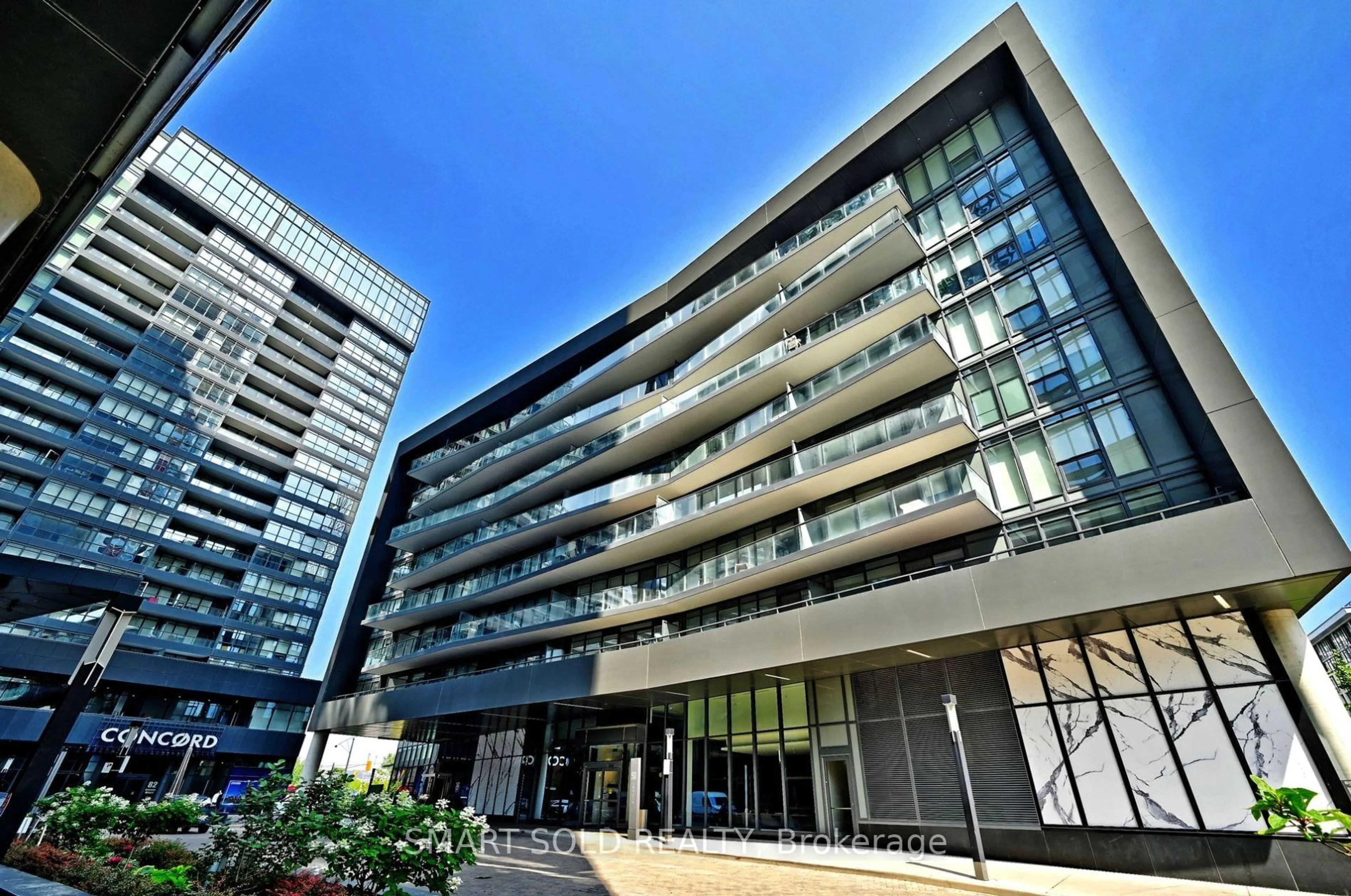 Indoor foyer for 90 Queens Wharf Rd #305, Toronto Ontario M5V 0J4