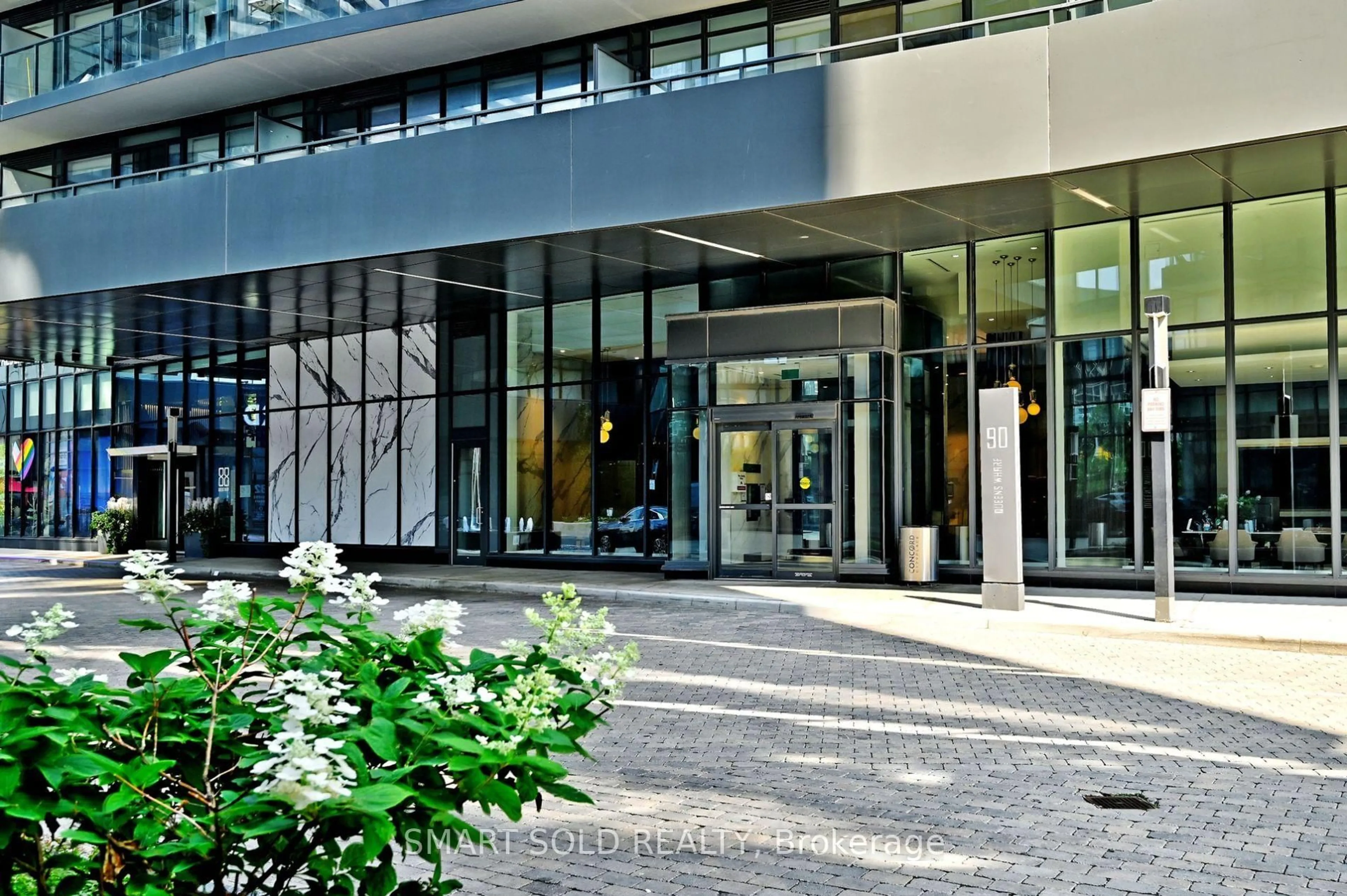 Indoor foyer for 90 Queens Wharf Rd #305, Toronto Ontario M5V 0J4