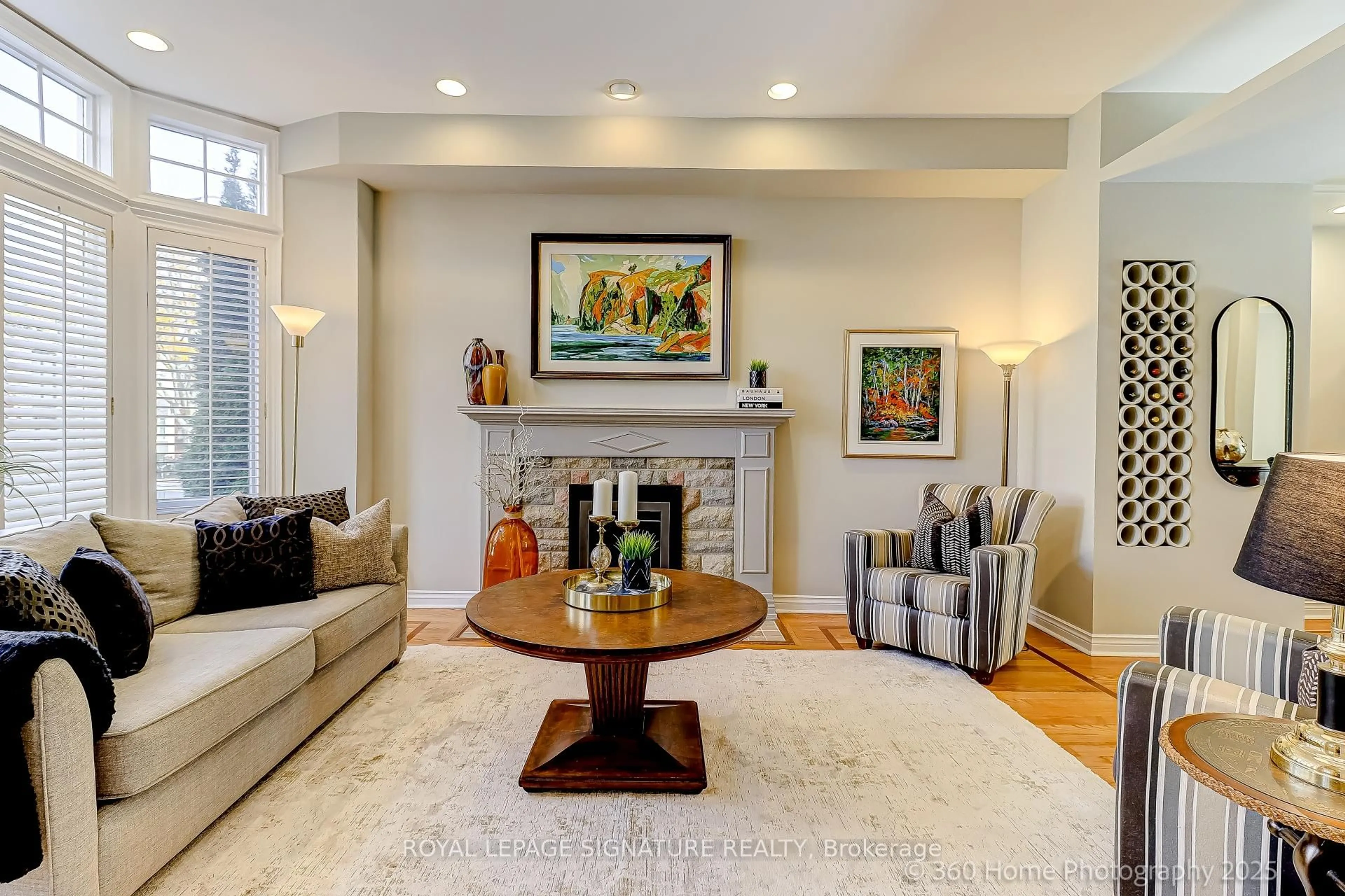 Living room with furniture, unknown for 343 Cranbrooke Ave, Toronto Ontario M5M 1N2