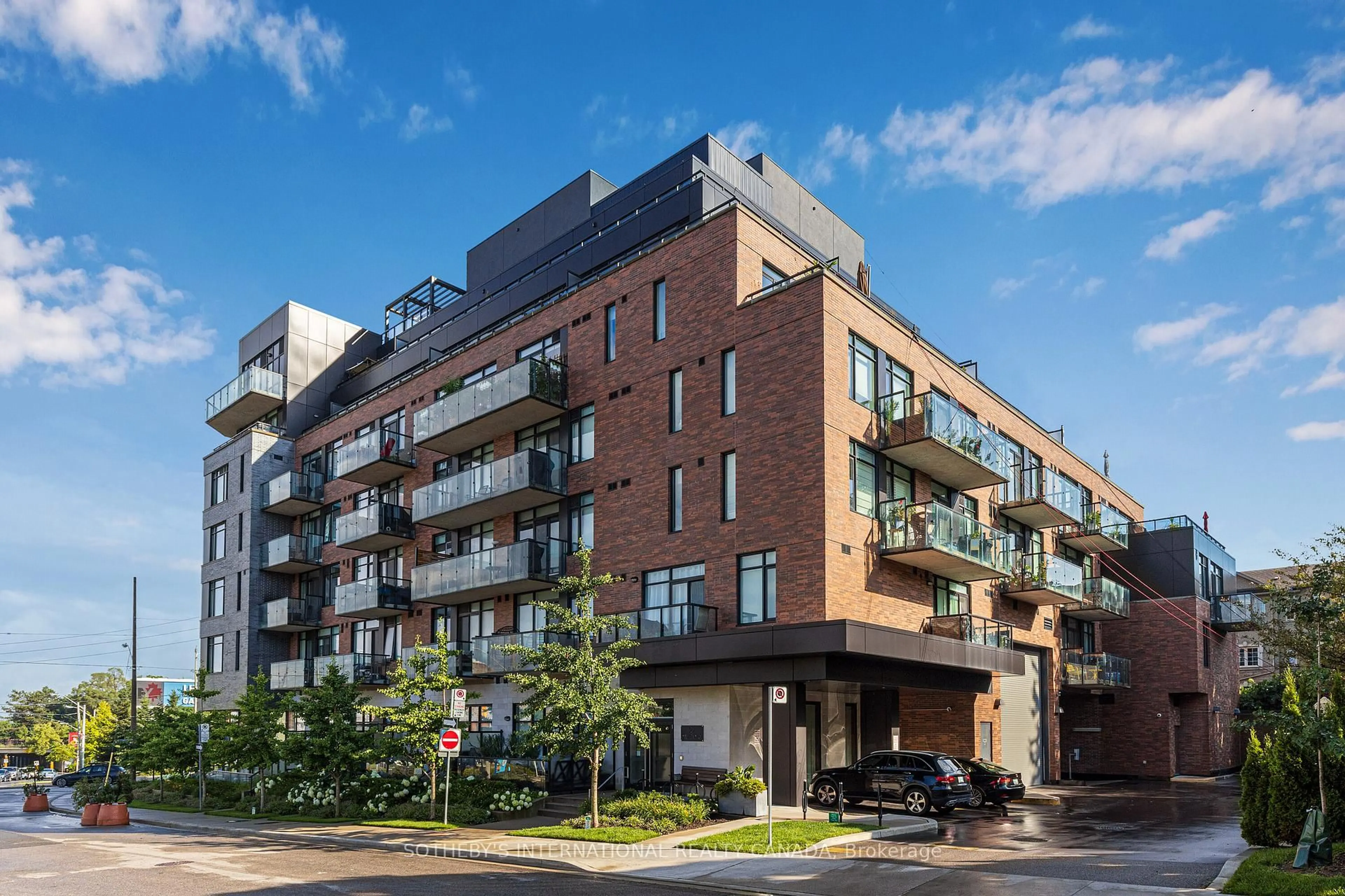 Patio, building for 25 Malcolm Rd #TH-105, Toronto Ontario M4G 0C1