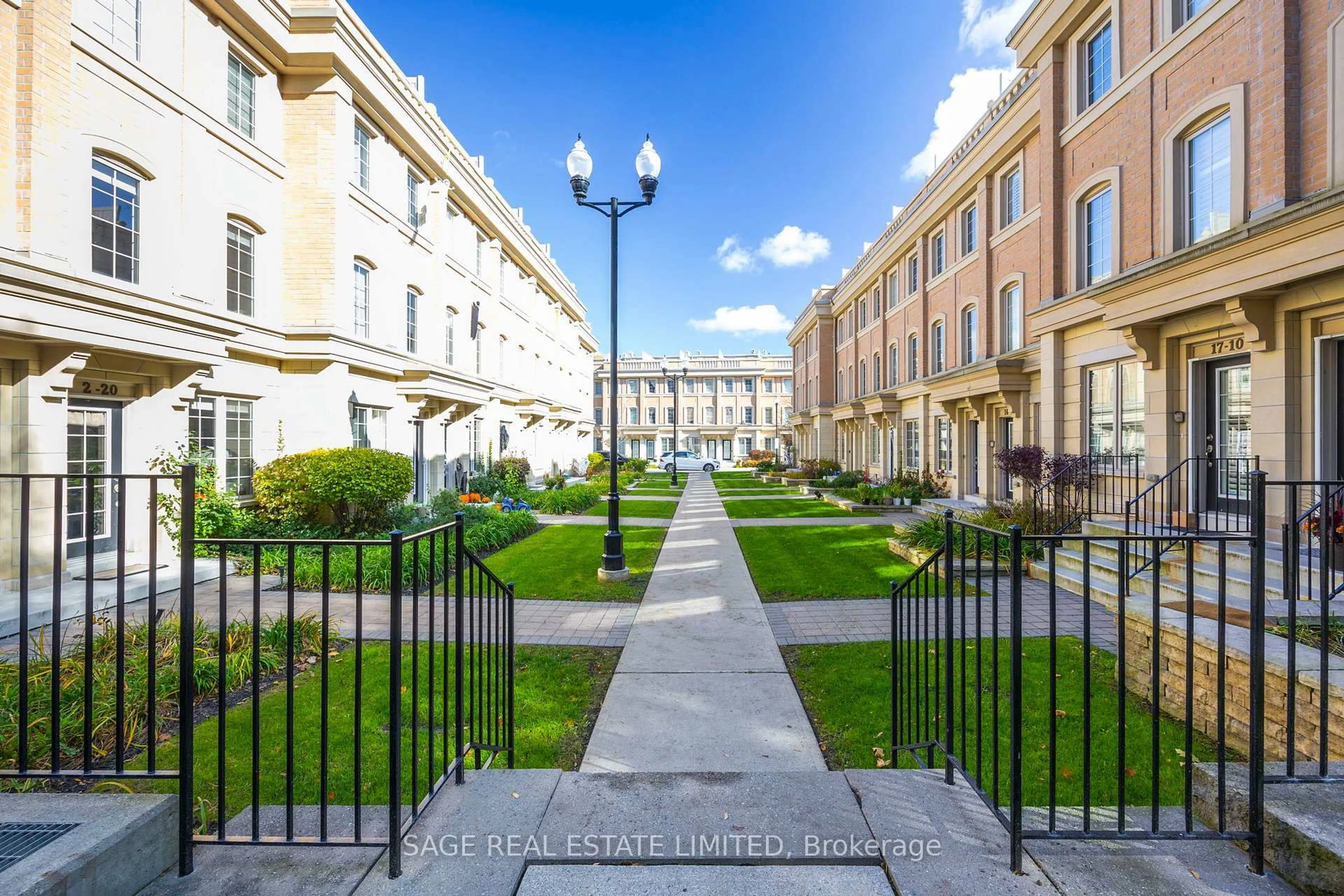 A pic from outside/outdoor area/front of a property/back of a property/a pic from drone, street for 10 Hargrave Lane #1, Toronto Ontario M4N 0A4