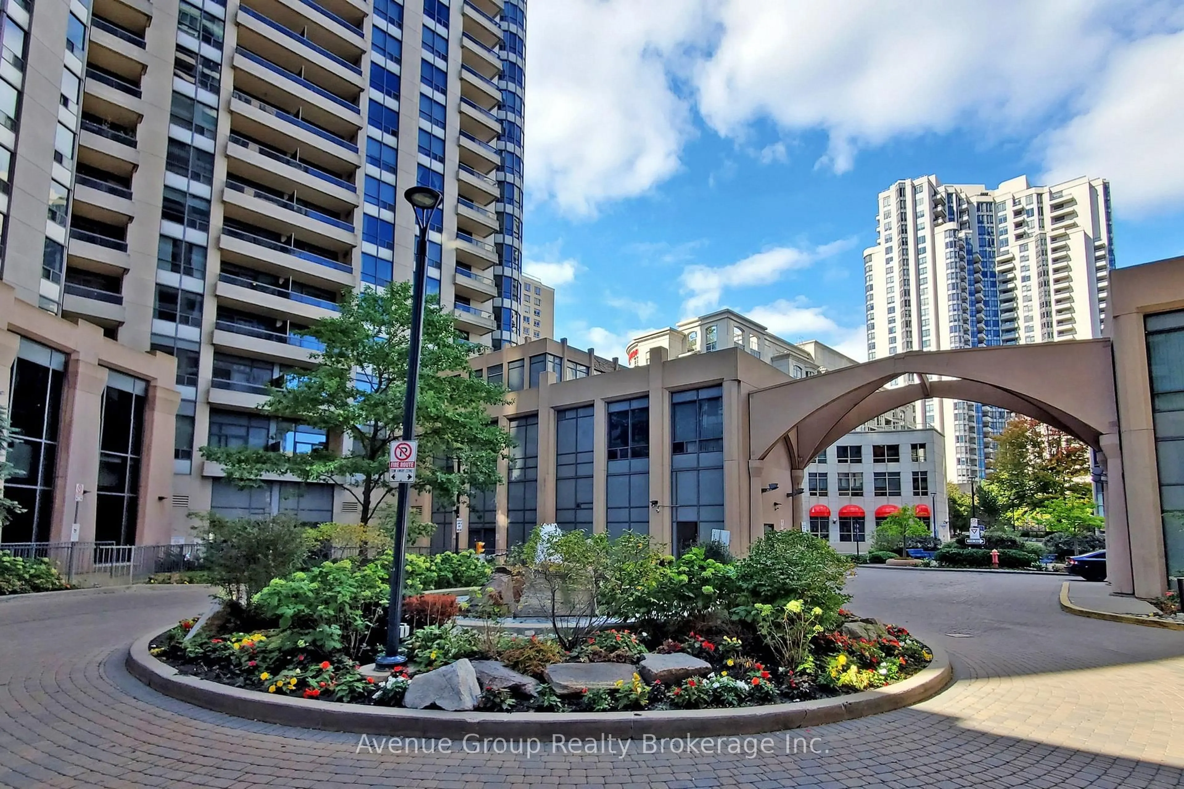 Patio, unknown for 15 Northtown Way #1929, Toronto Ontario M2N 7A2