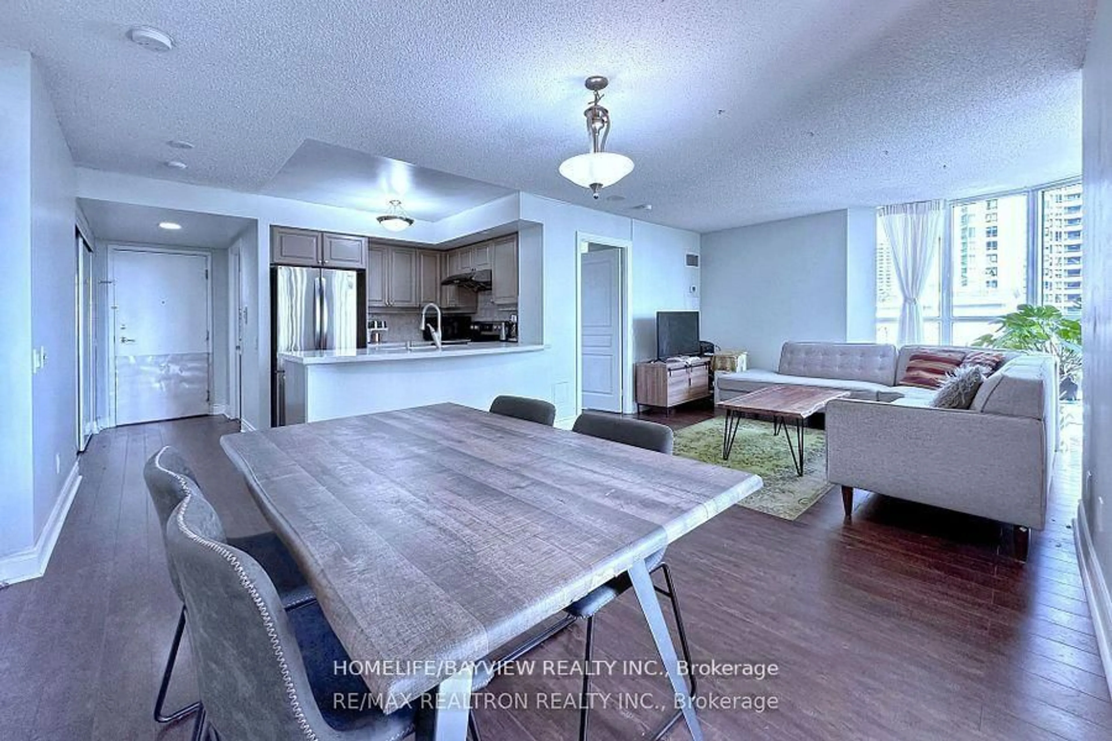 Open concept kitchen, wood/laminate floor for 5 Northtown Way #1006, Toronto Ontario M2N 7A1