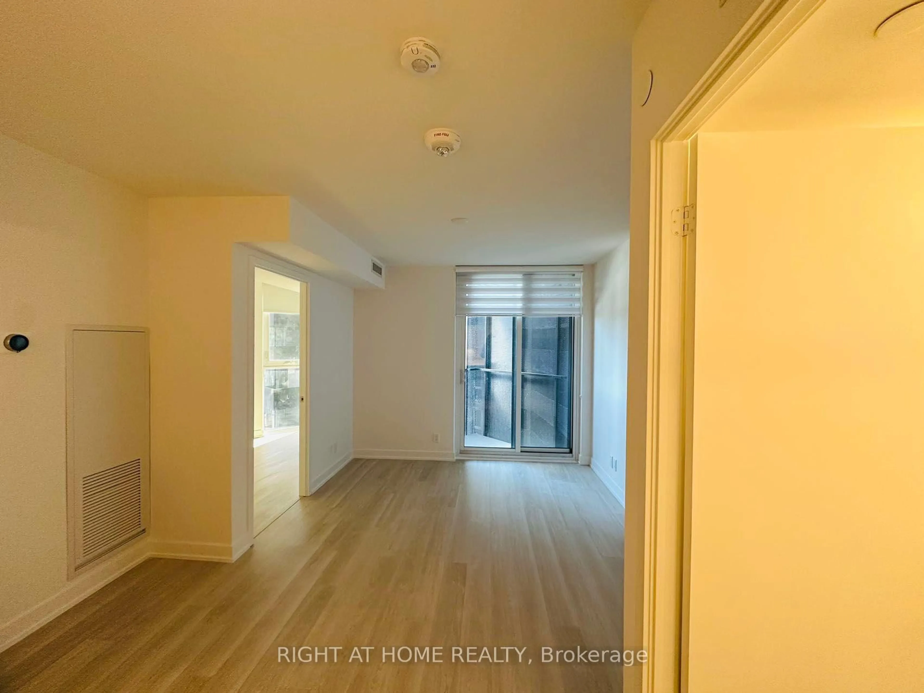 A pic of a room for 30 Tretti Way #631, Toronto Ontario M3H 0E3