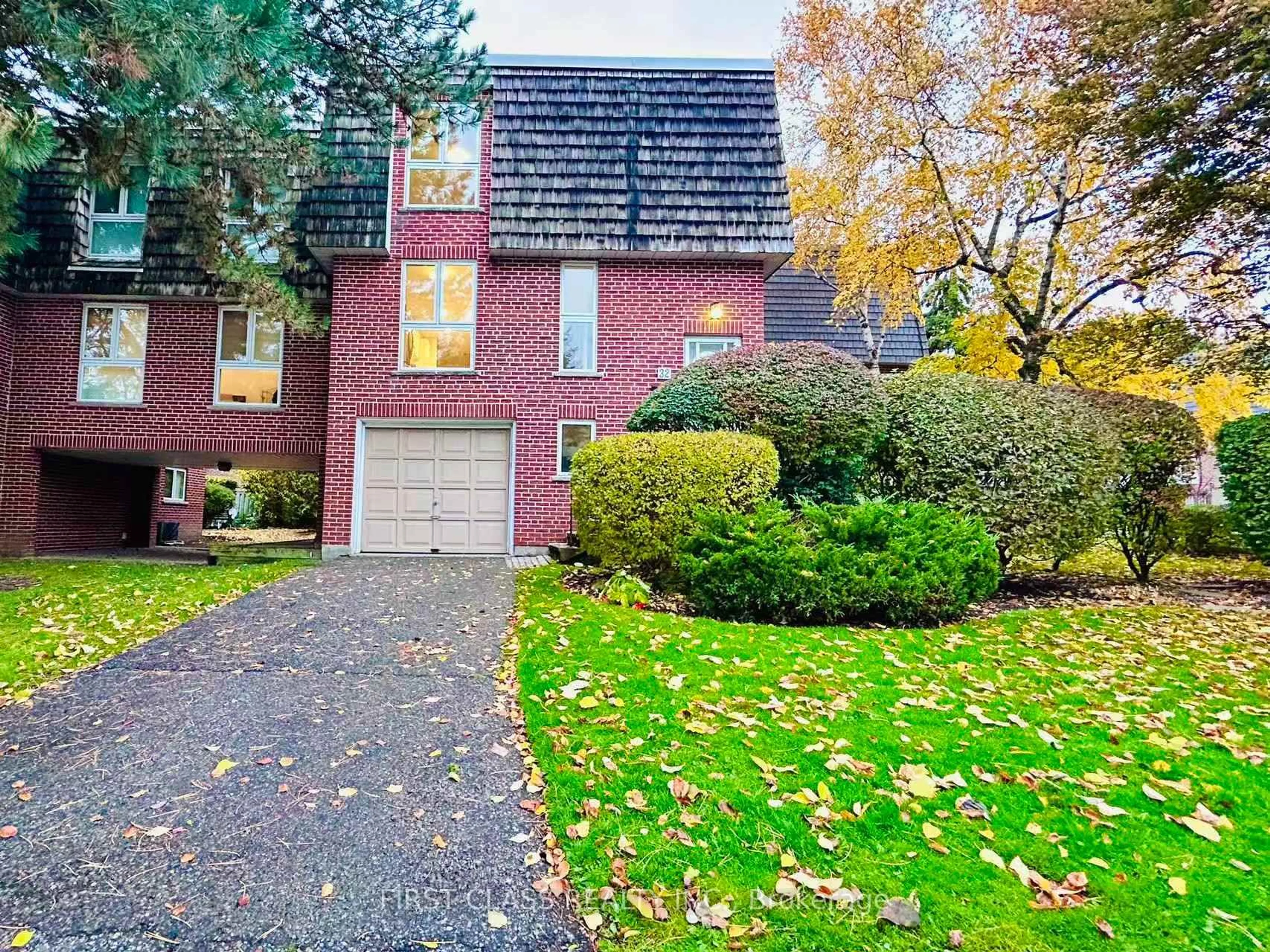 Home with brick exterior material, street for 32 Scenic Mill Way, Toronto Ontario M2L 1S5