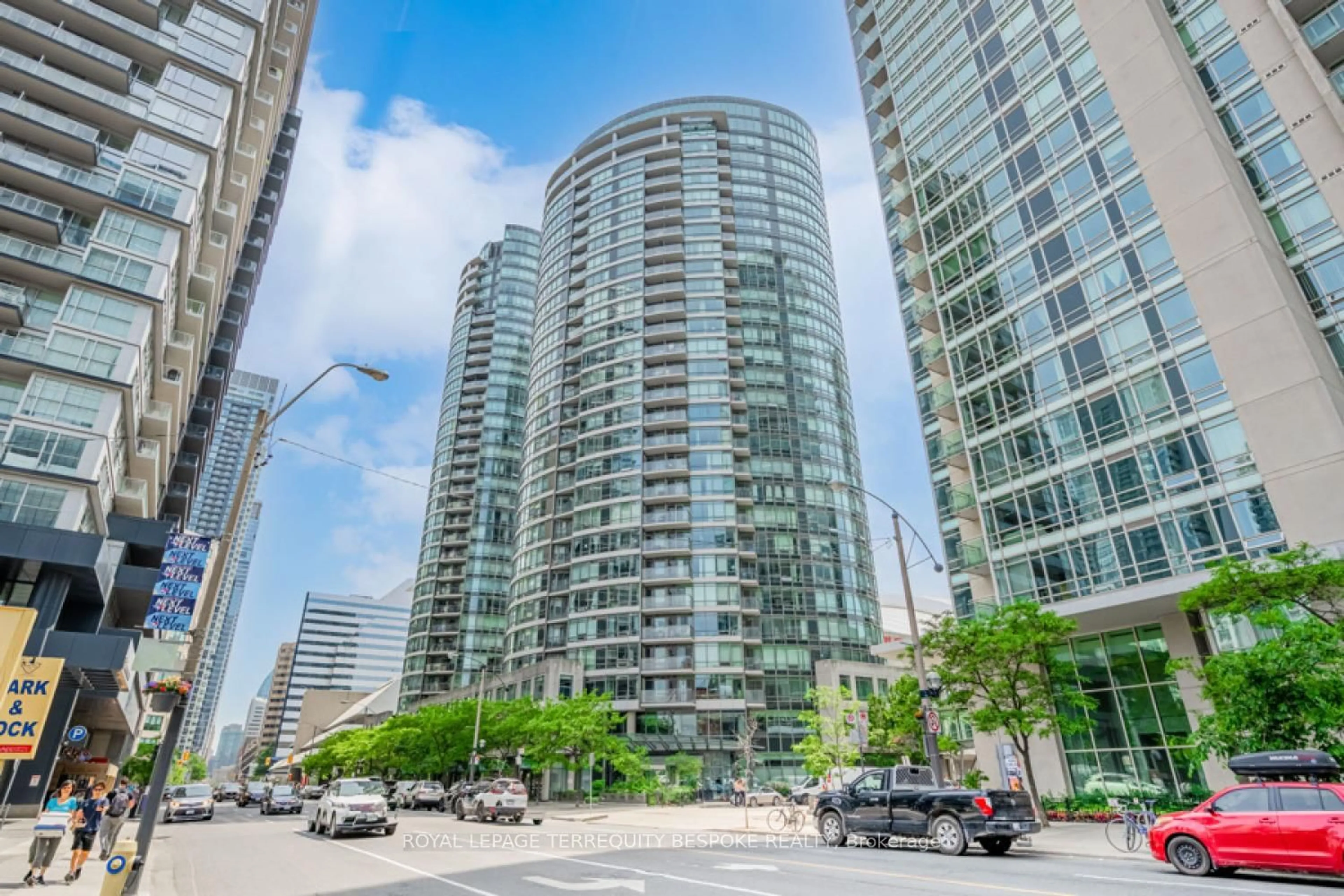 Patio, city buildings view from balcony for 373 Front St #1002, Toronto Ontario M5V 3R7