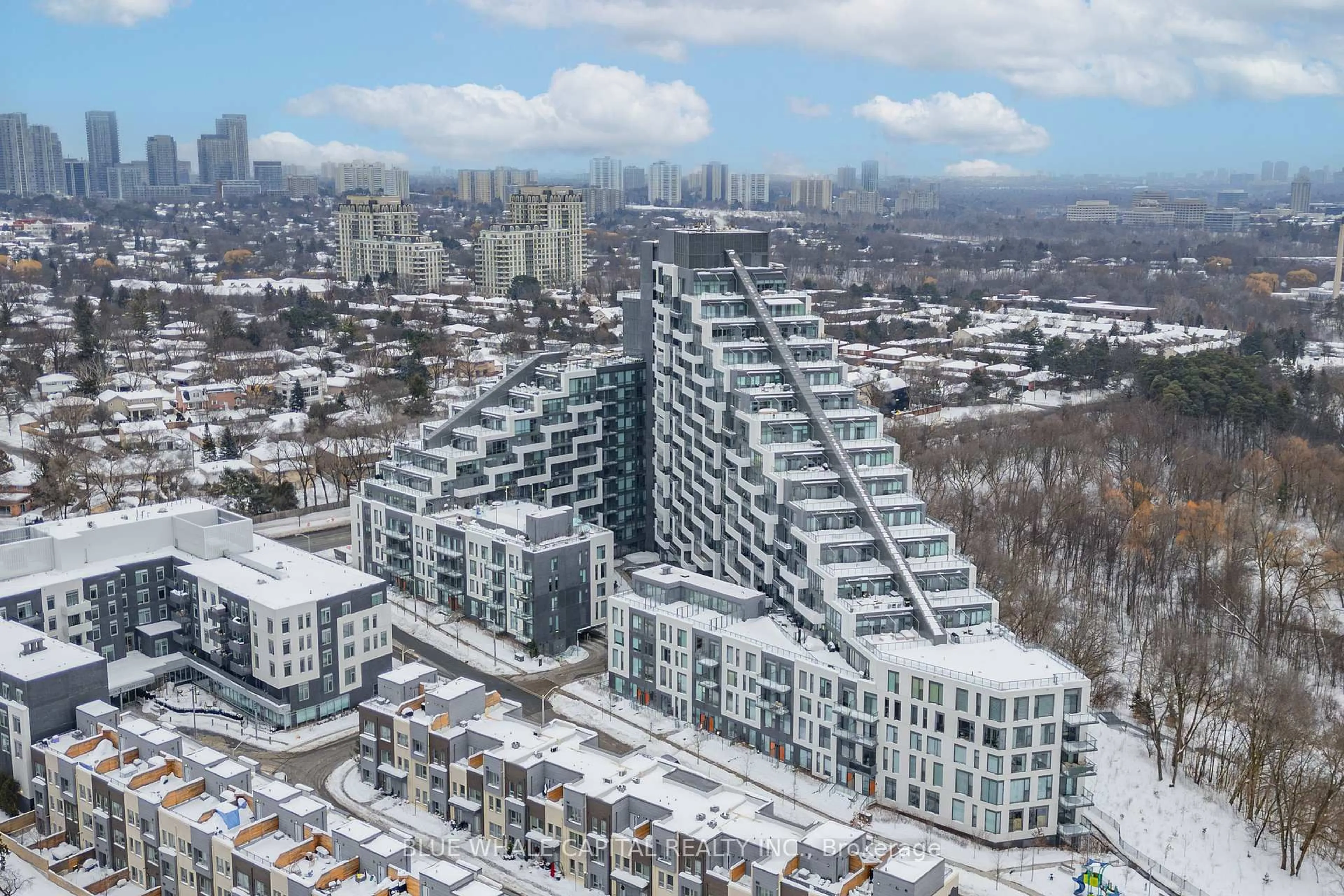 Blurry image for 25 Adra Grado Way #120, Toronto Ontario M2J 0H6