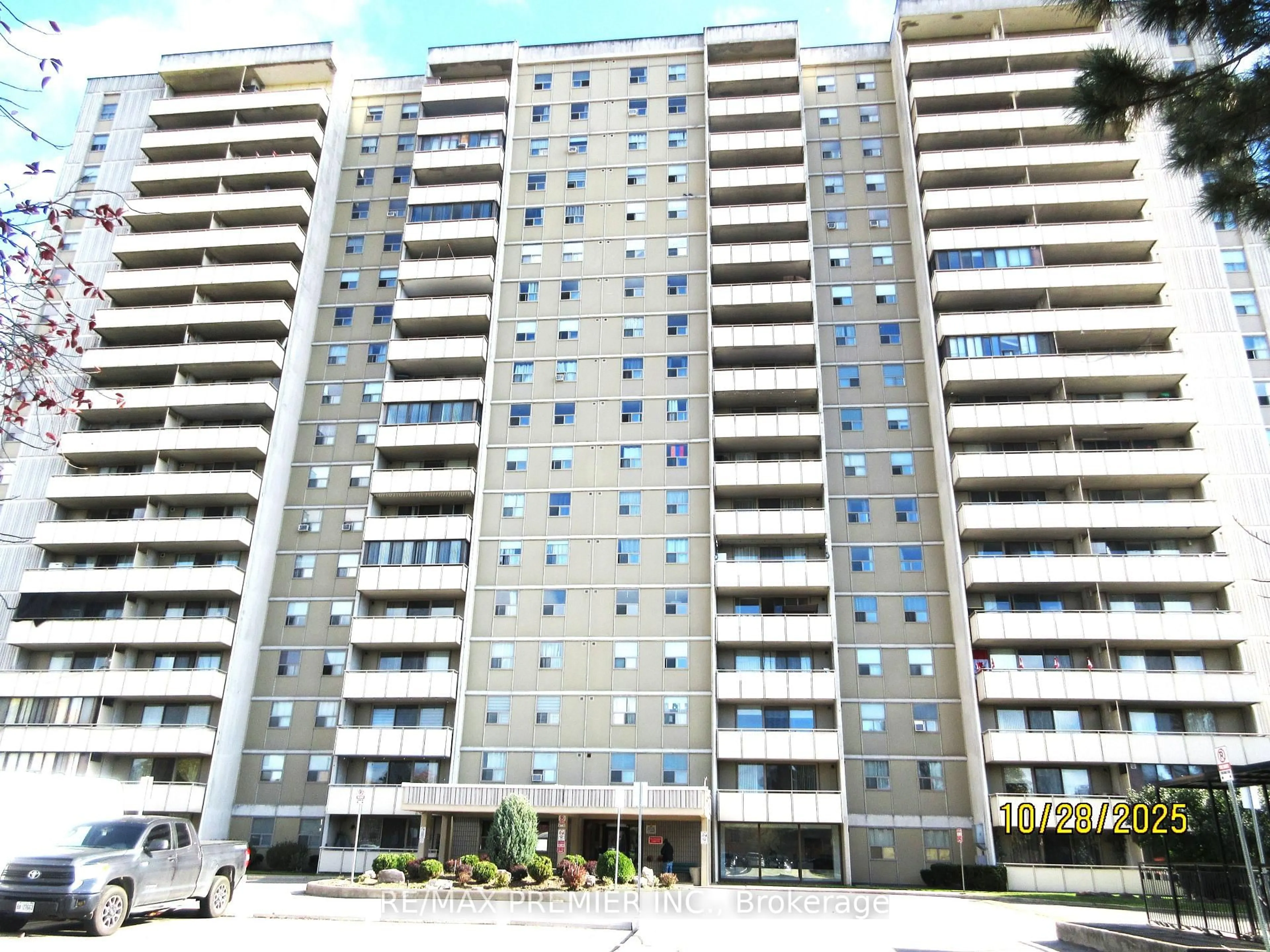 Unknown for 1338 York Mills Rd #704, Toronto Ontario M3A 3M3