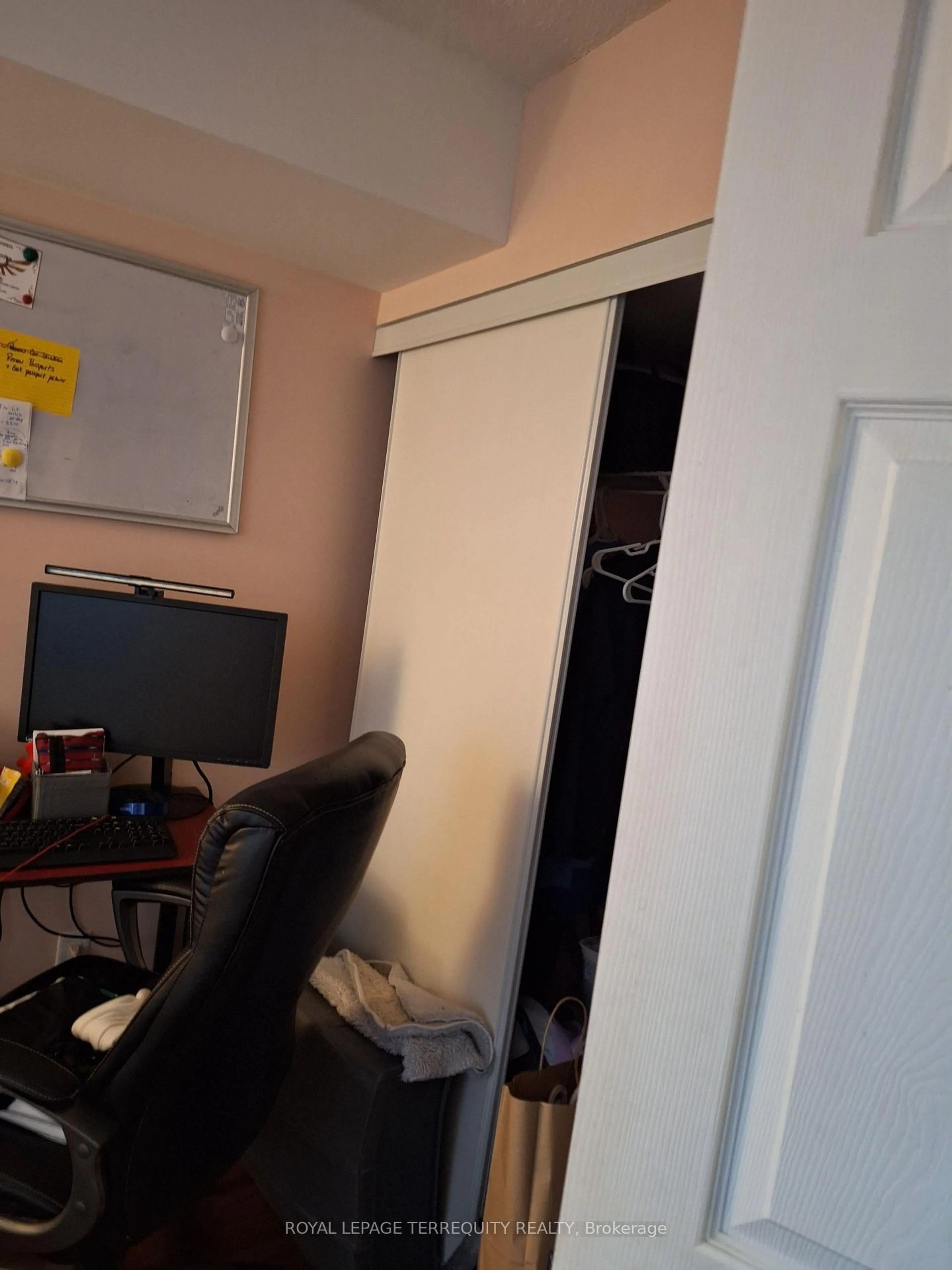 A pic of a room for 153 Beecroft Rd #515, Toronto Ontario M2N 7C5