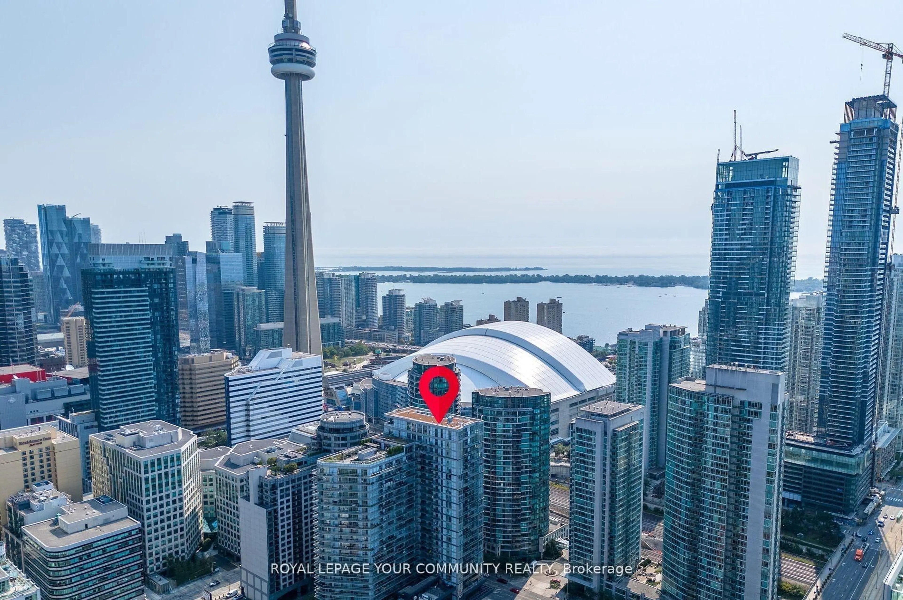 A pic from outside/outdoor area/front of a property/back of a property/a pic from drone, city buildings view from balcony for 352 Front St #421, Toronto Ontario M5V 0K3