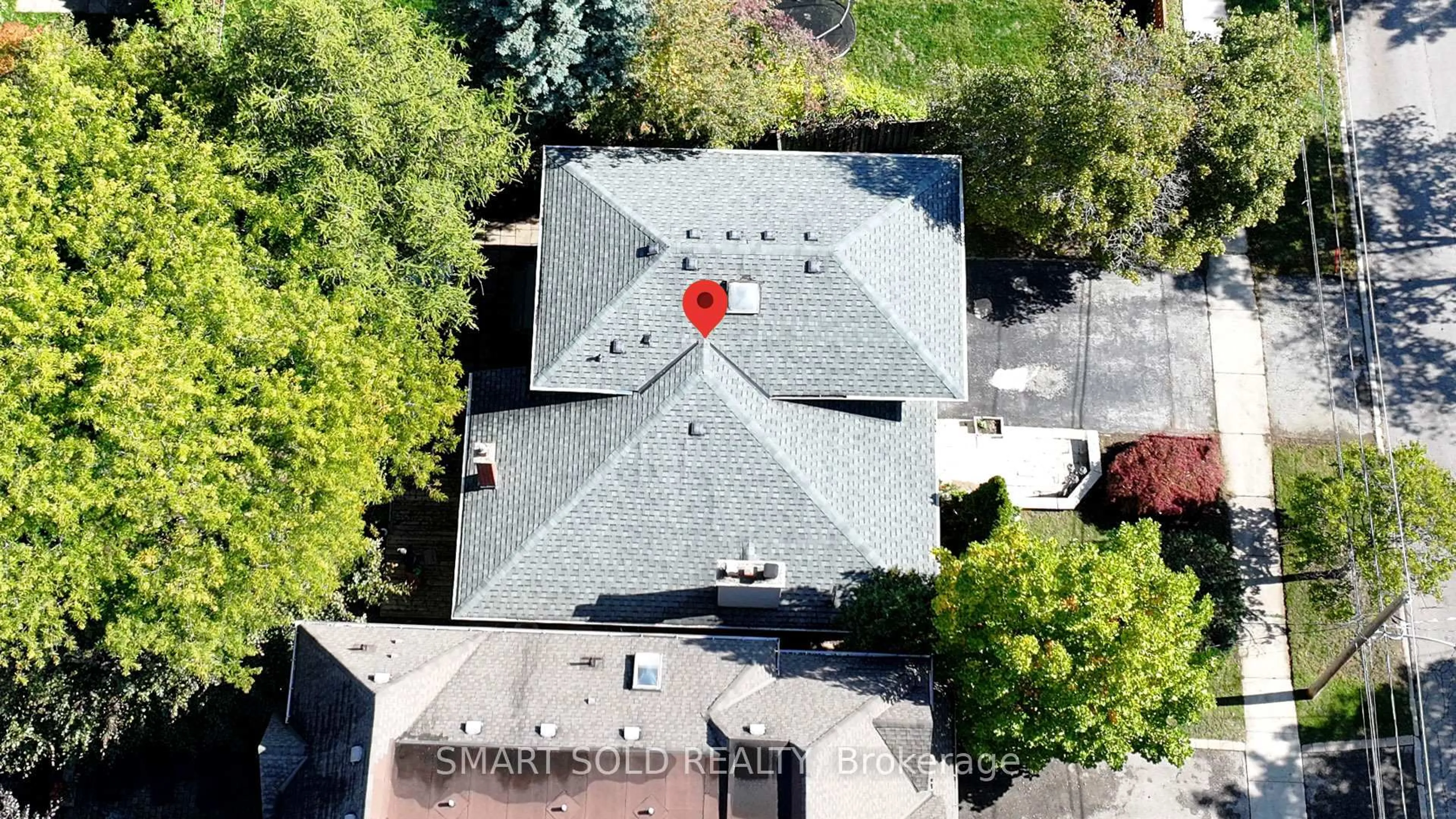 A pic from outside/outdoor area/front of a property/back of a property/a pic from drone, unknown for 42 Davean Dr, Toronto Ontario M2L 2R7