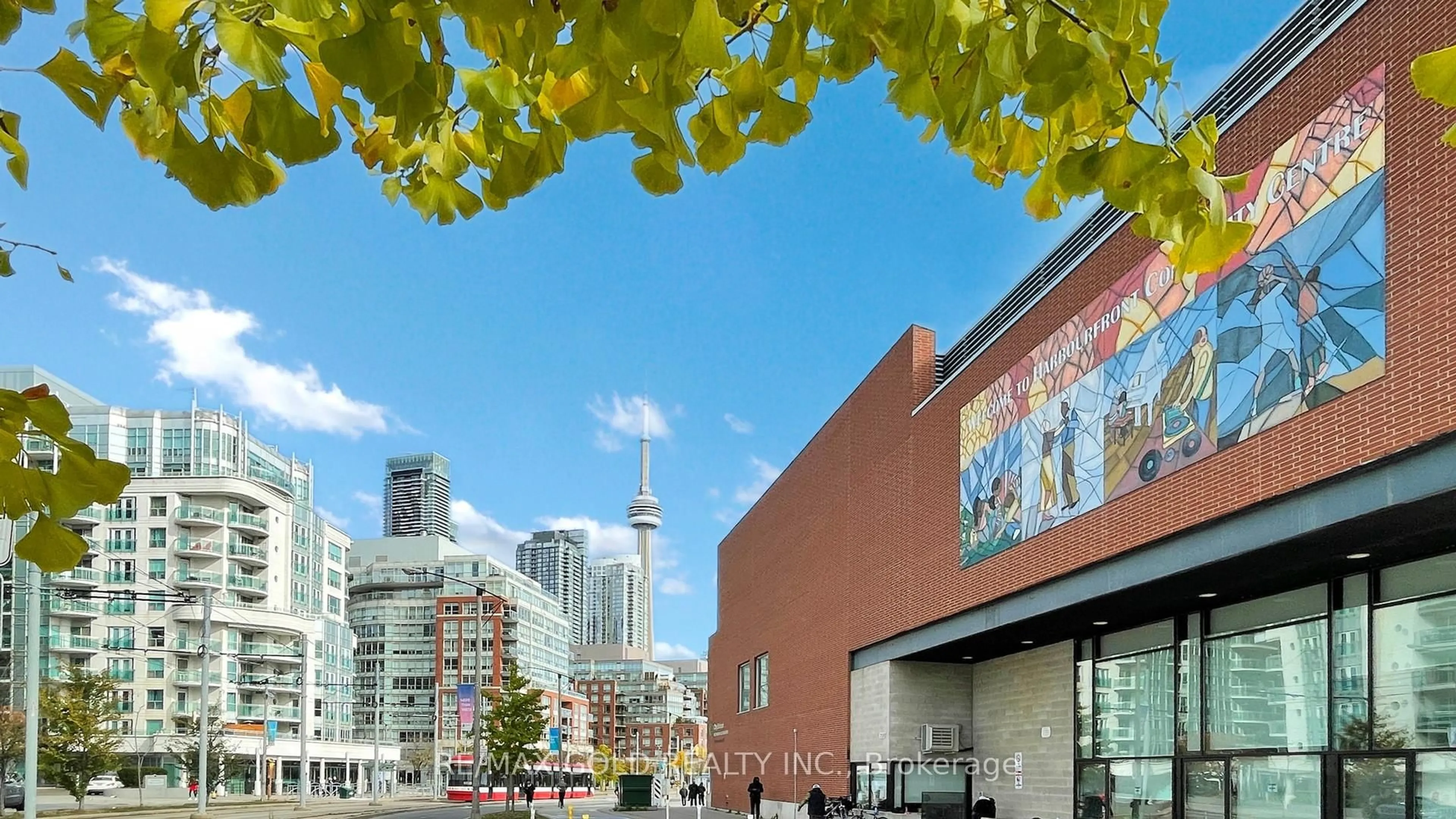 Patio, street for 600 Queens Quay #SPH10, Toronto Ontario M5V 3M3