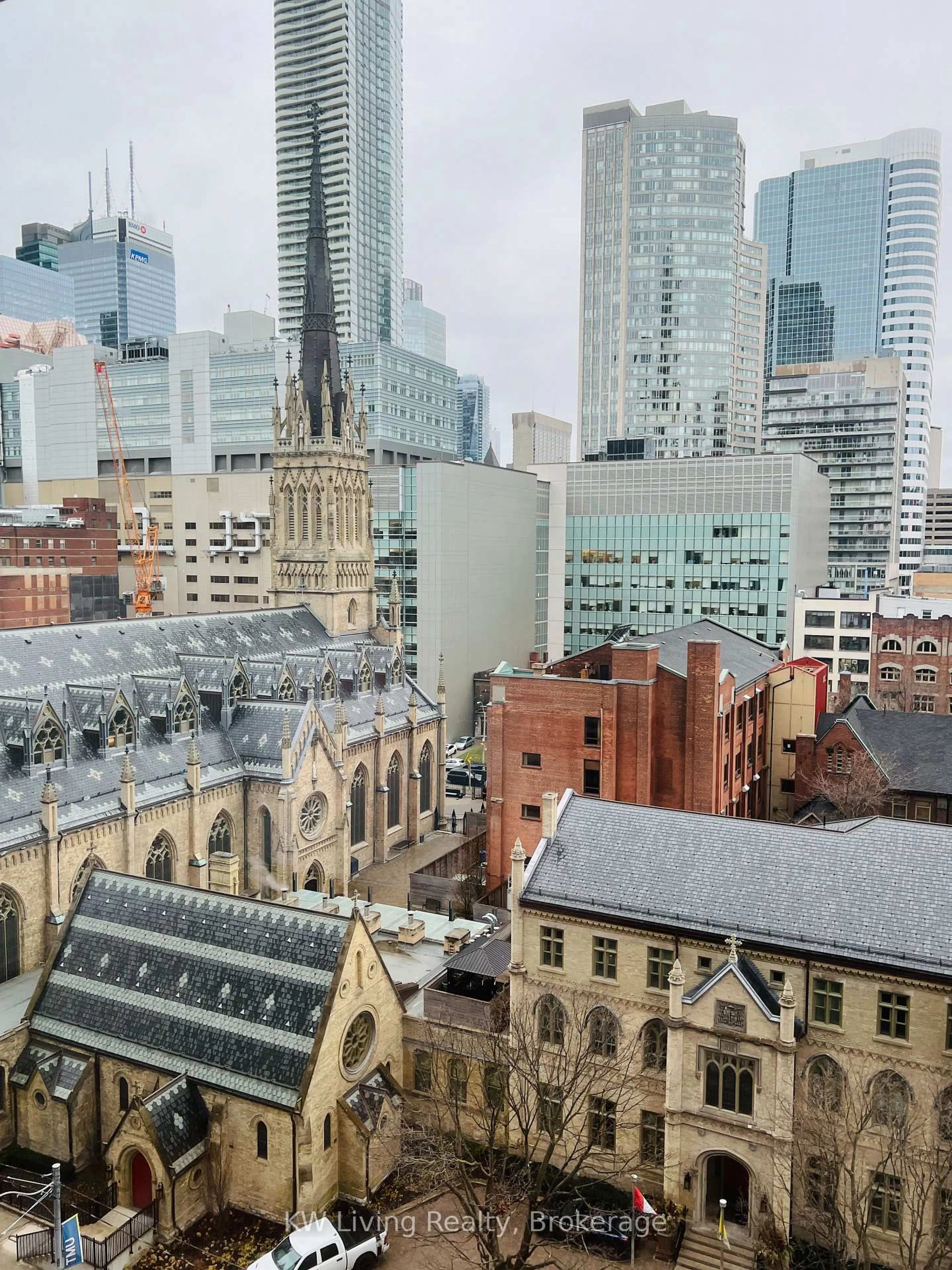 Blurry image for 82 Dalhousie St #1008, Toronto Ontario M5B 0C5