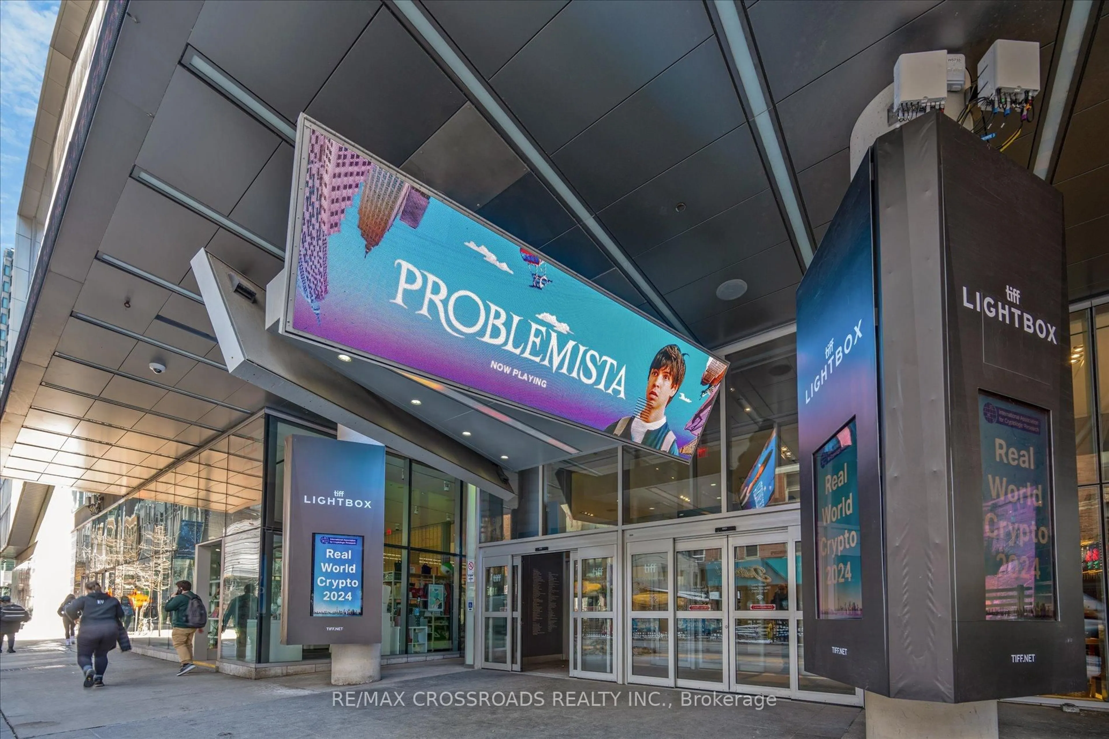 Lobby for 80 John St #4103, Toronto Ontario M5V 3X4