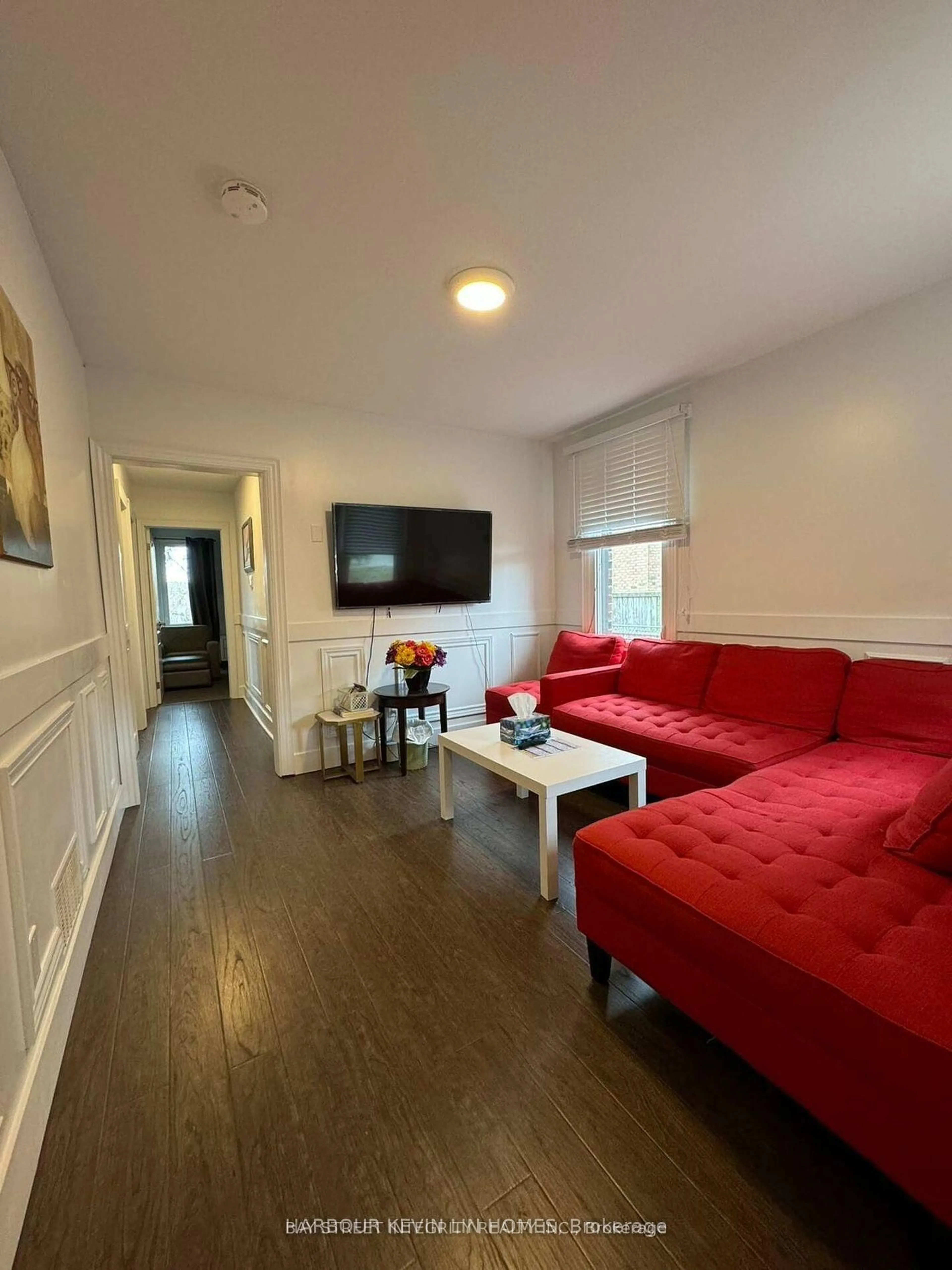 Living room with furniture, unknown for 203 Drewry Ave, Toronto Ontario M2M 1E3