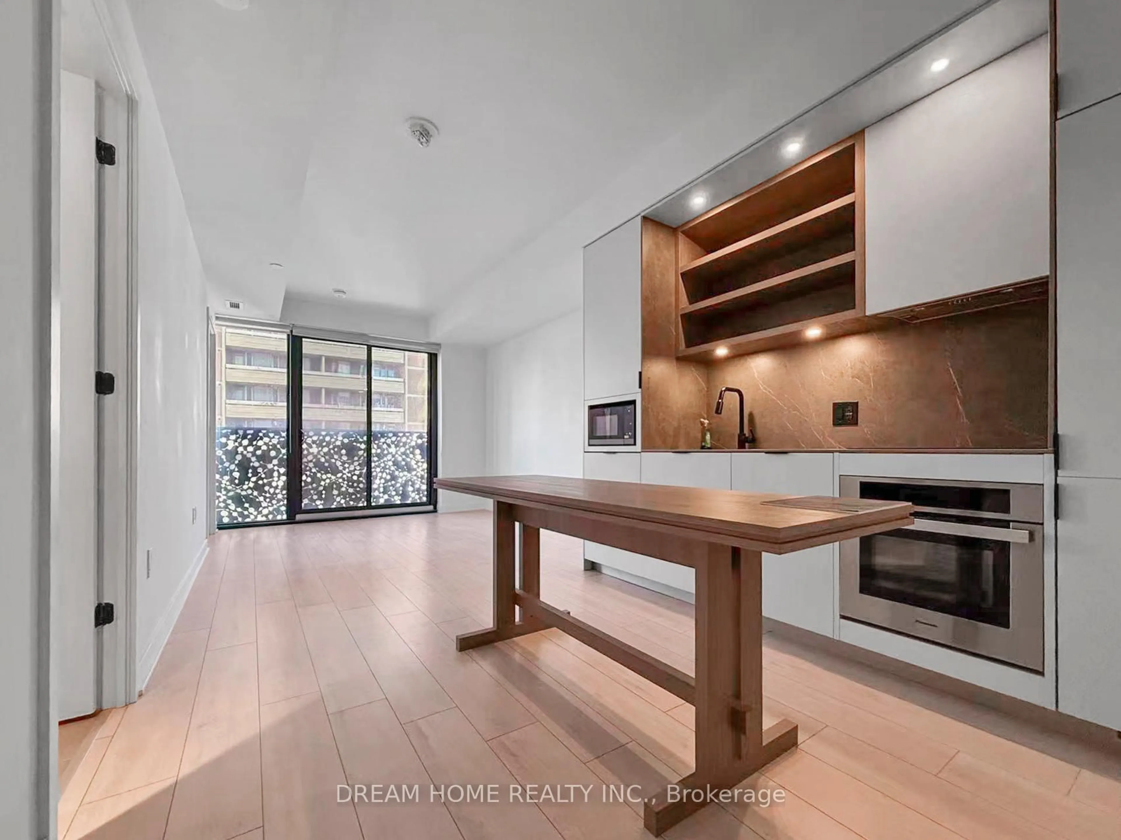 Contemporary kitchen, unknown for 55 Charles St #1413, Toronto Ontario M4Y 0J1