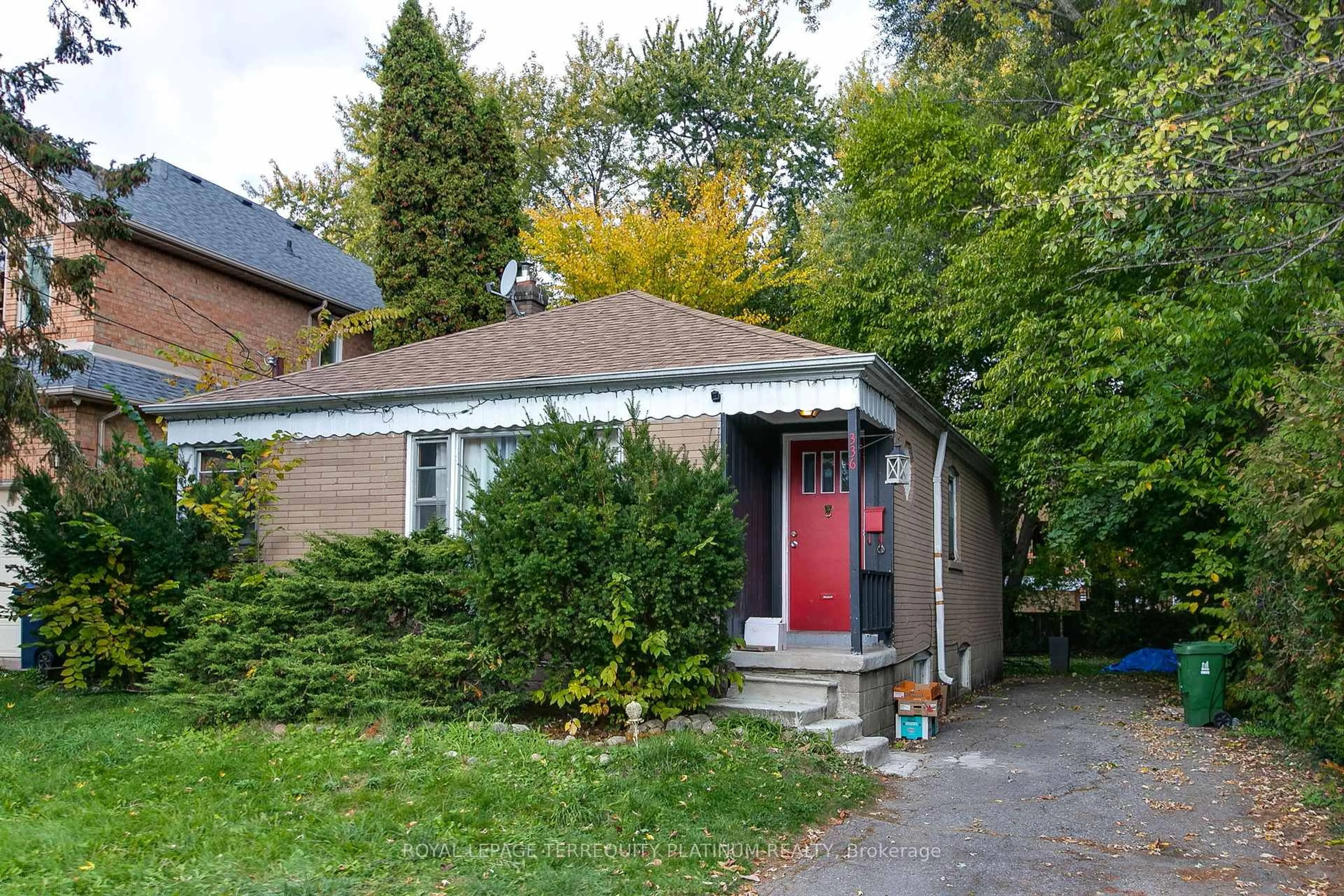 Home with brick exterior material, street for 336 Hillcrest Ave, Toronto Ontario M2N 3P6