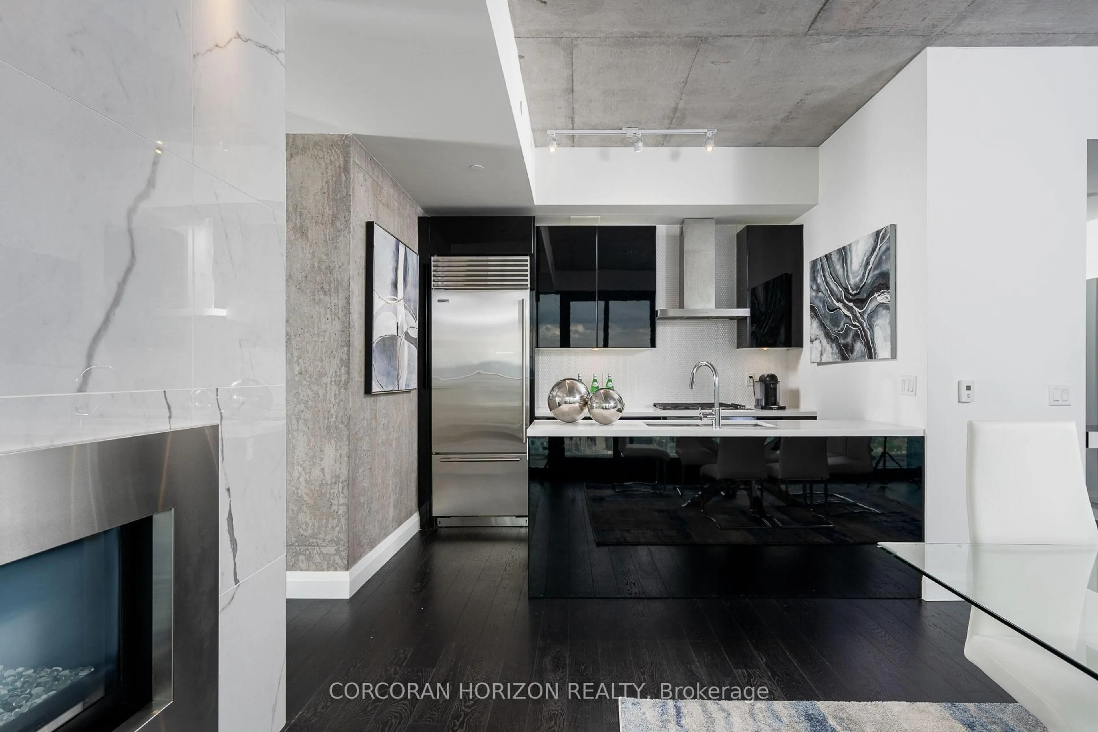 Contemporary kitchen, ceramic/tile floor for 224 King St #4601, Toronto Ontario M5H 0A6