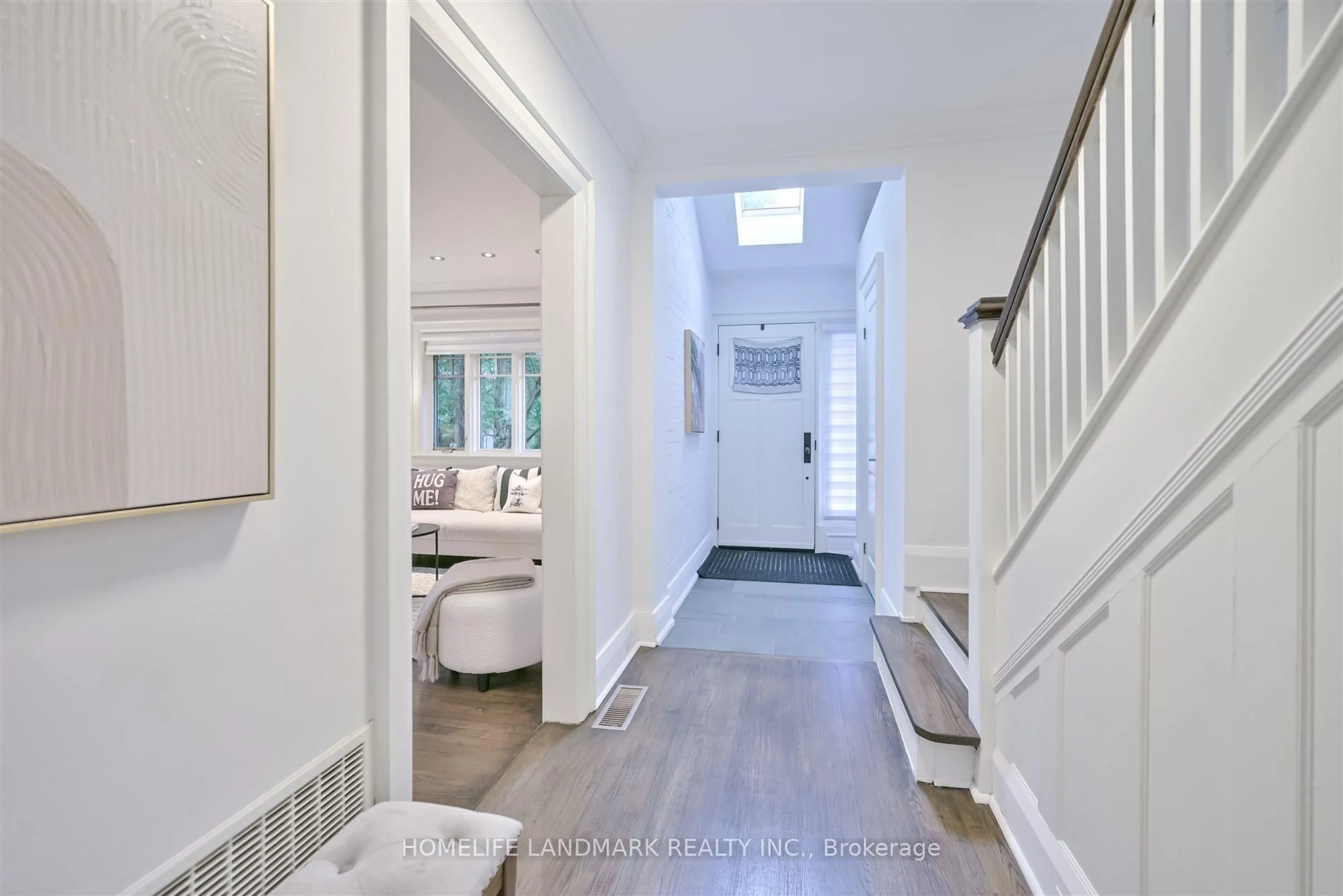Indoor entryway for 26 Birdsall Ave, Toronto Ontario M4R 2B8