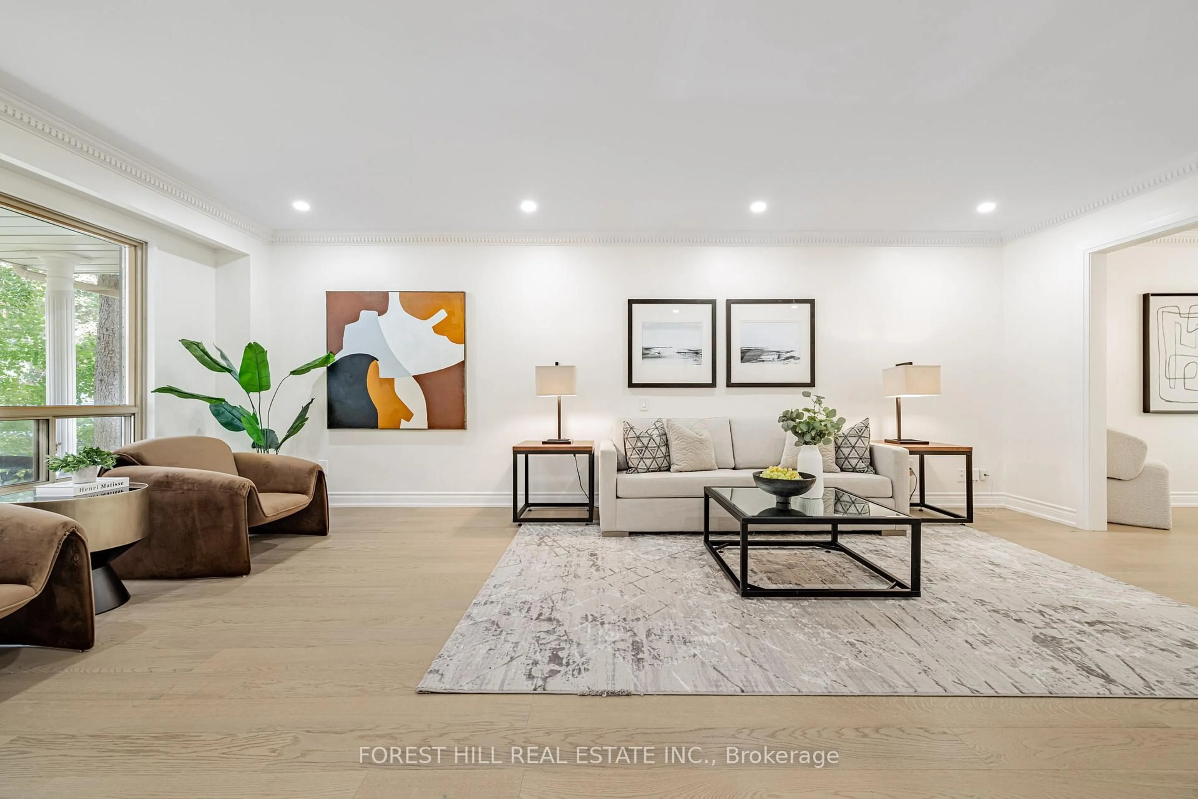 Living room with furniture, unknown for 37 Abbeywood Tr, Toronto Ontario M3B 3B4