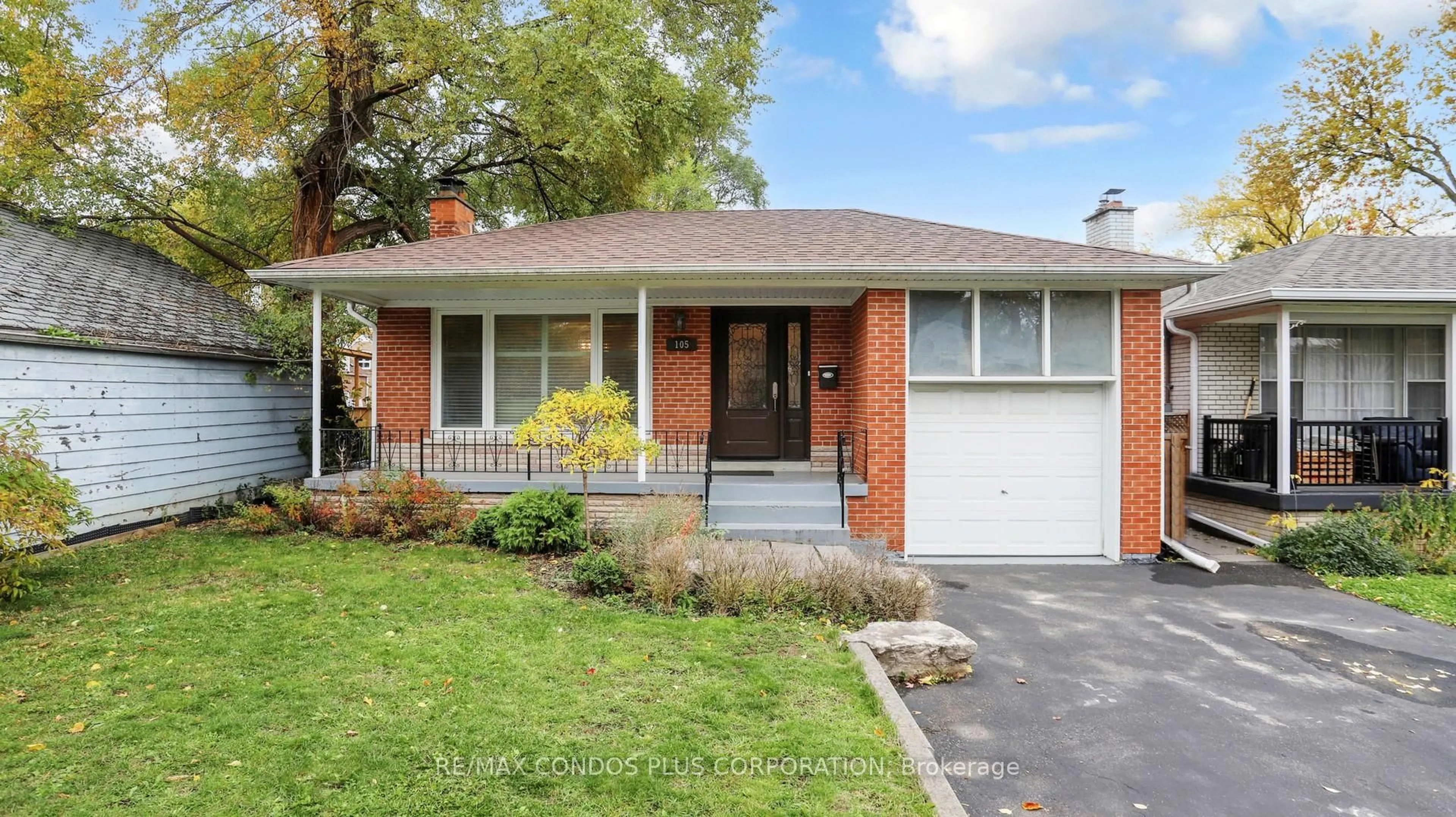 Home with brick exterior material, street for 105 Hendon Ave, Toronto Ontario M2M 1A6