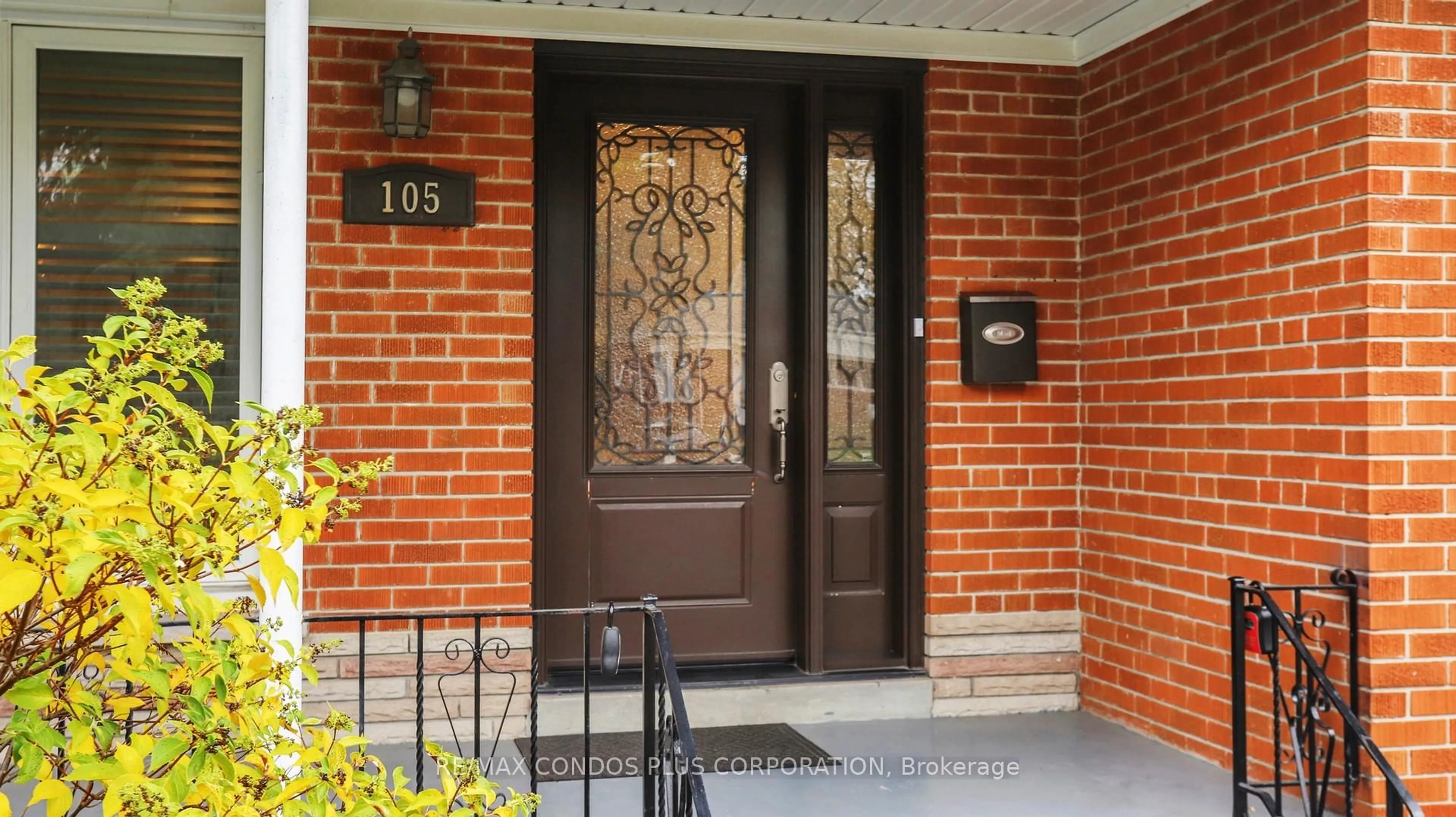 Home with brick exterior material, street for 105 Hendon Ave, Toronto Ontario M2M 1A6