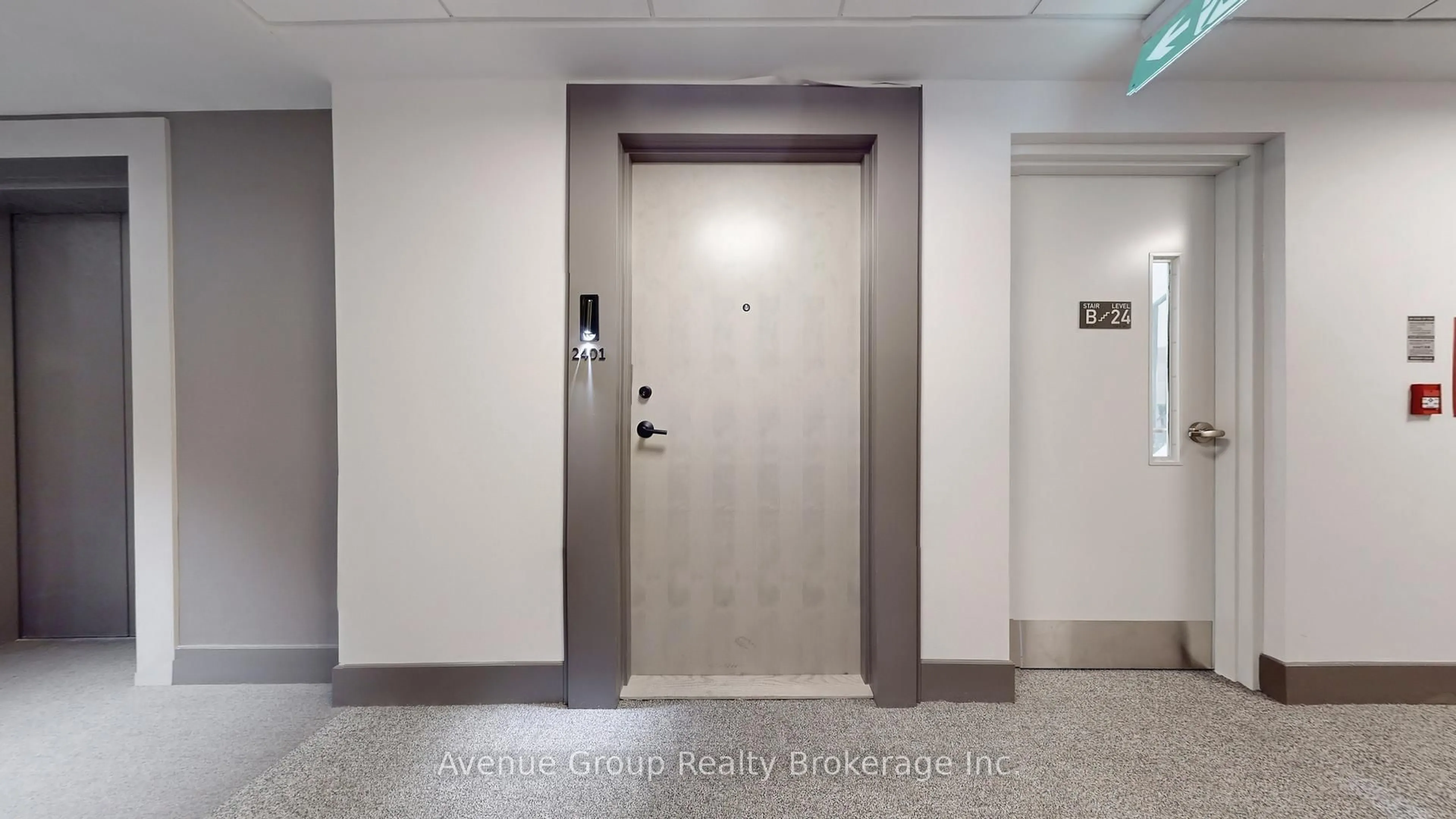 Indoor foyer for 130 River St #2401, Toronto Ontario M5A 0R8