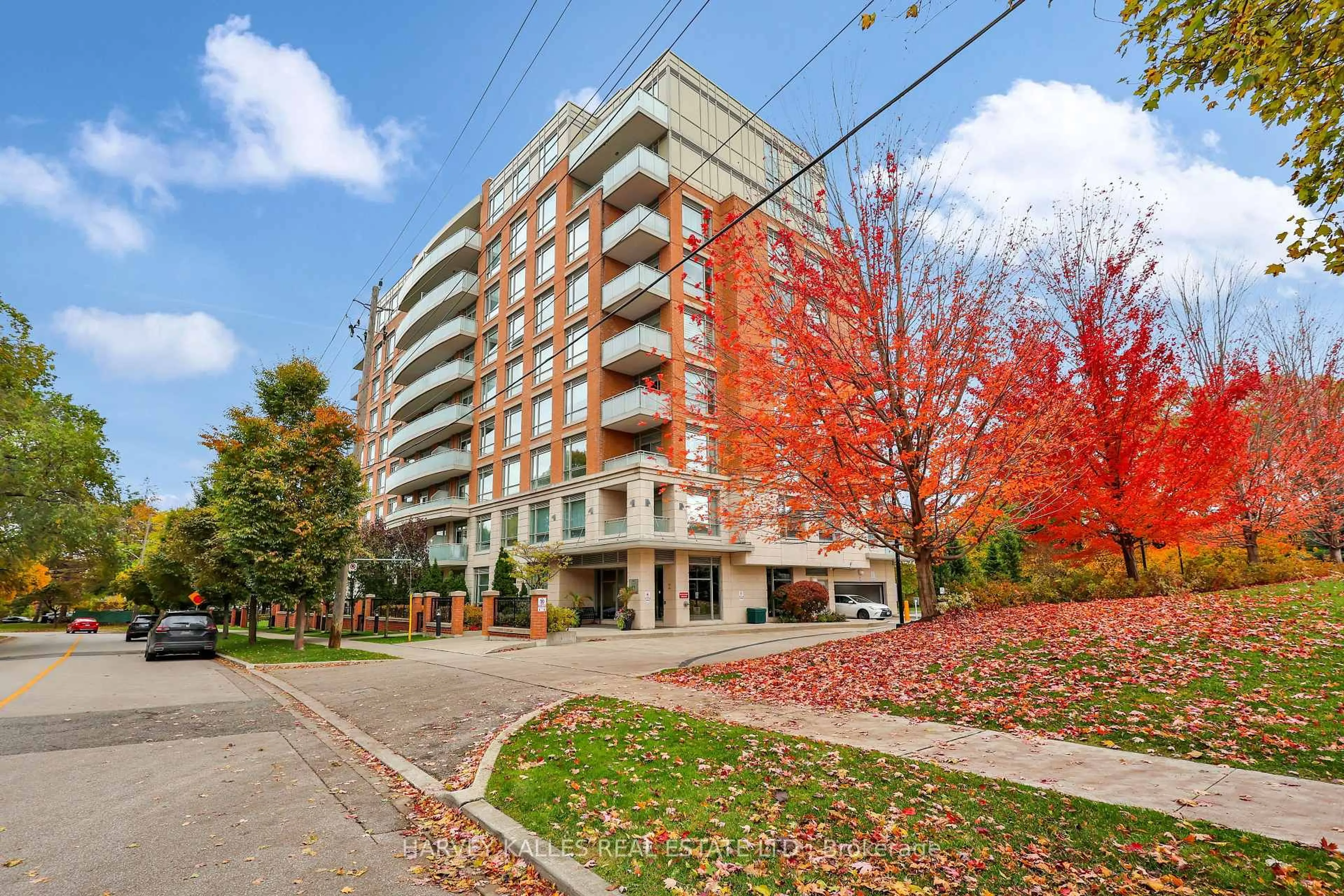 Unknown for 17 Ruddington Dr #305, Toronto Ontario M2K 0A8