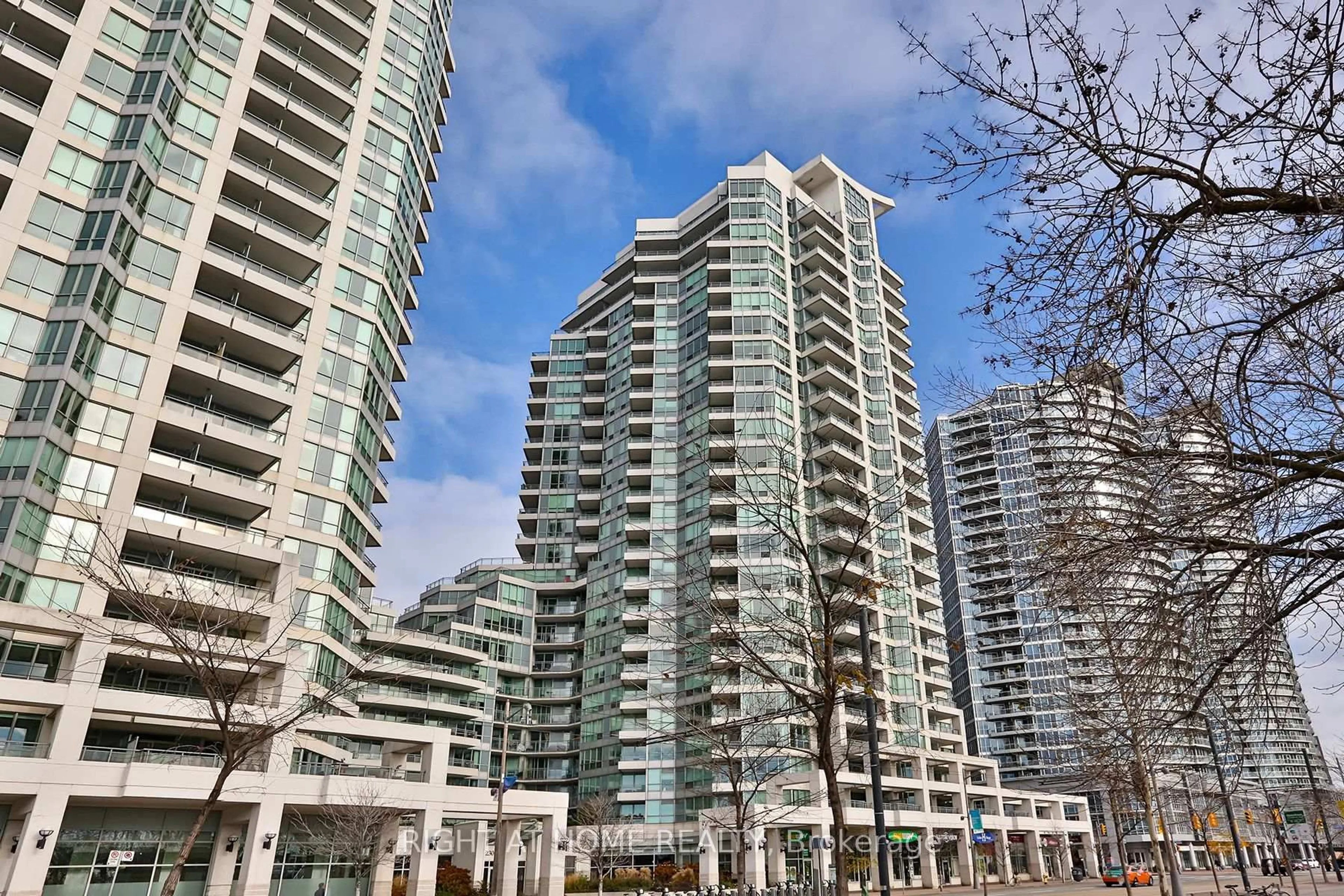 Patio, city buildings view from balcony for 230 Queens Quay #918, Toronto Ontario M5J 2Y7