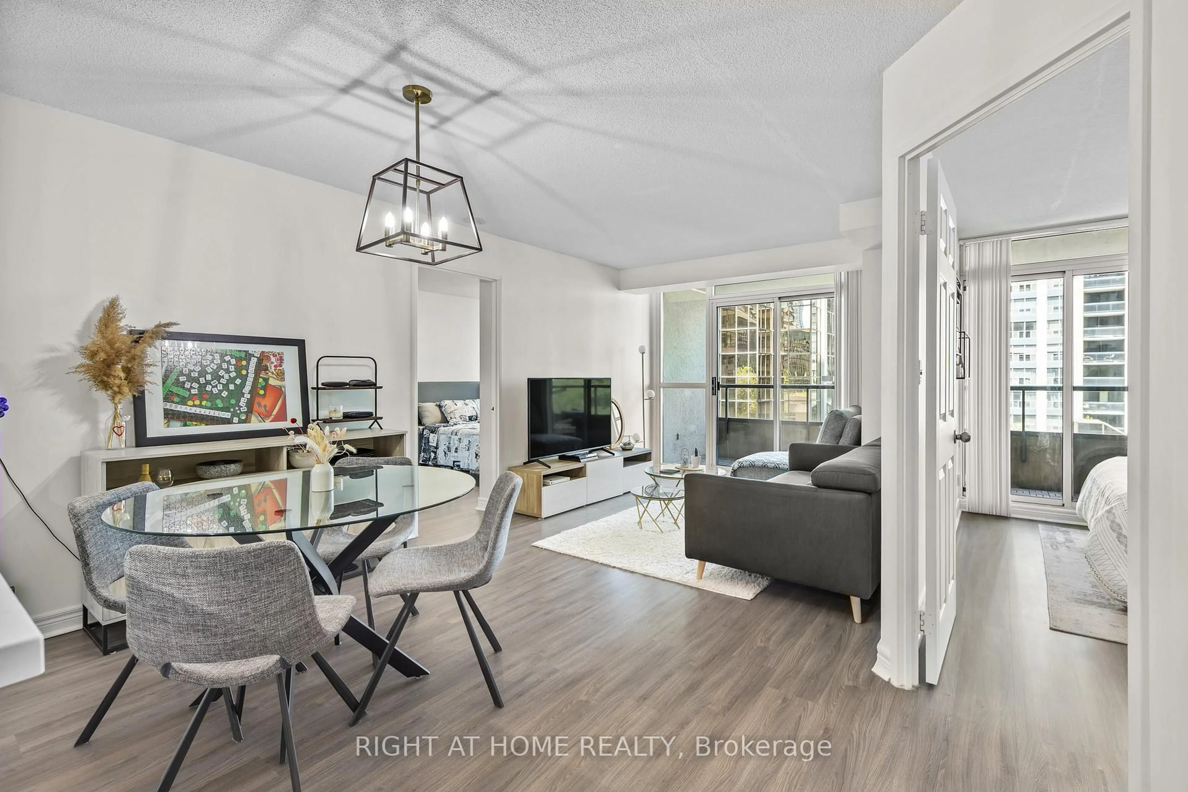 Unknown for 23 Hollywood Ave #503, Toronto Ontario M2N 7L8