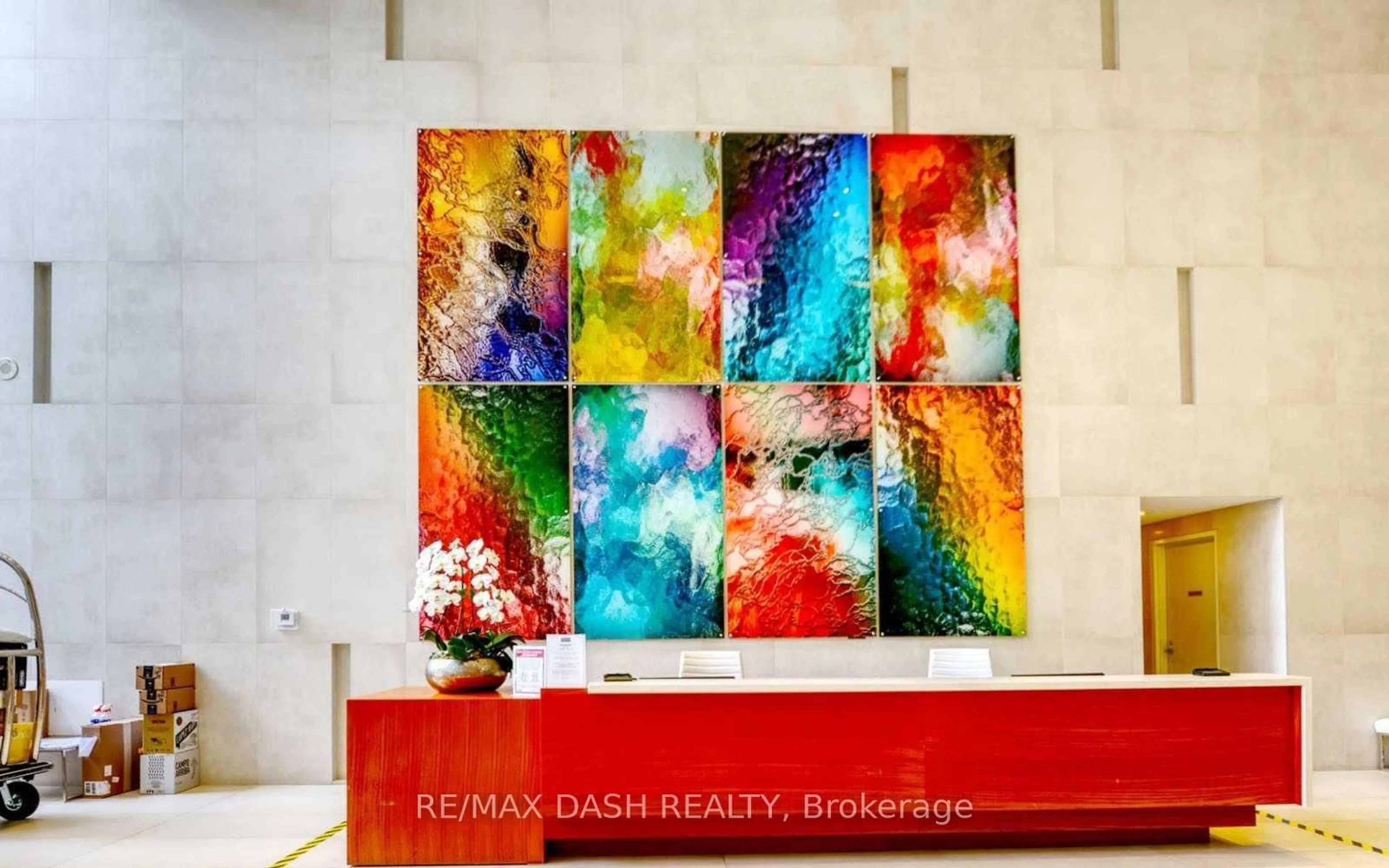 Lobby for 170 Avenue Rd #1704, Toronto Ontario M5R 0A4