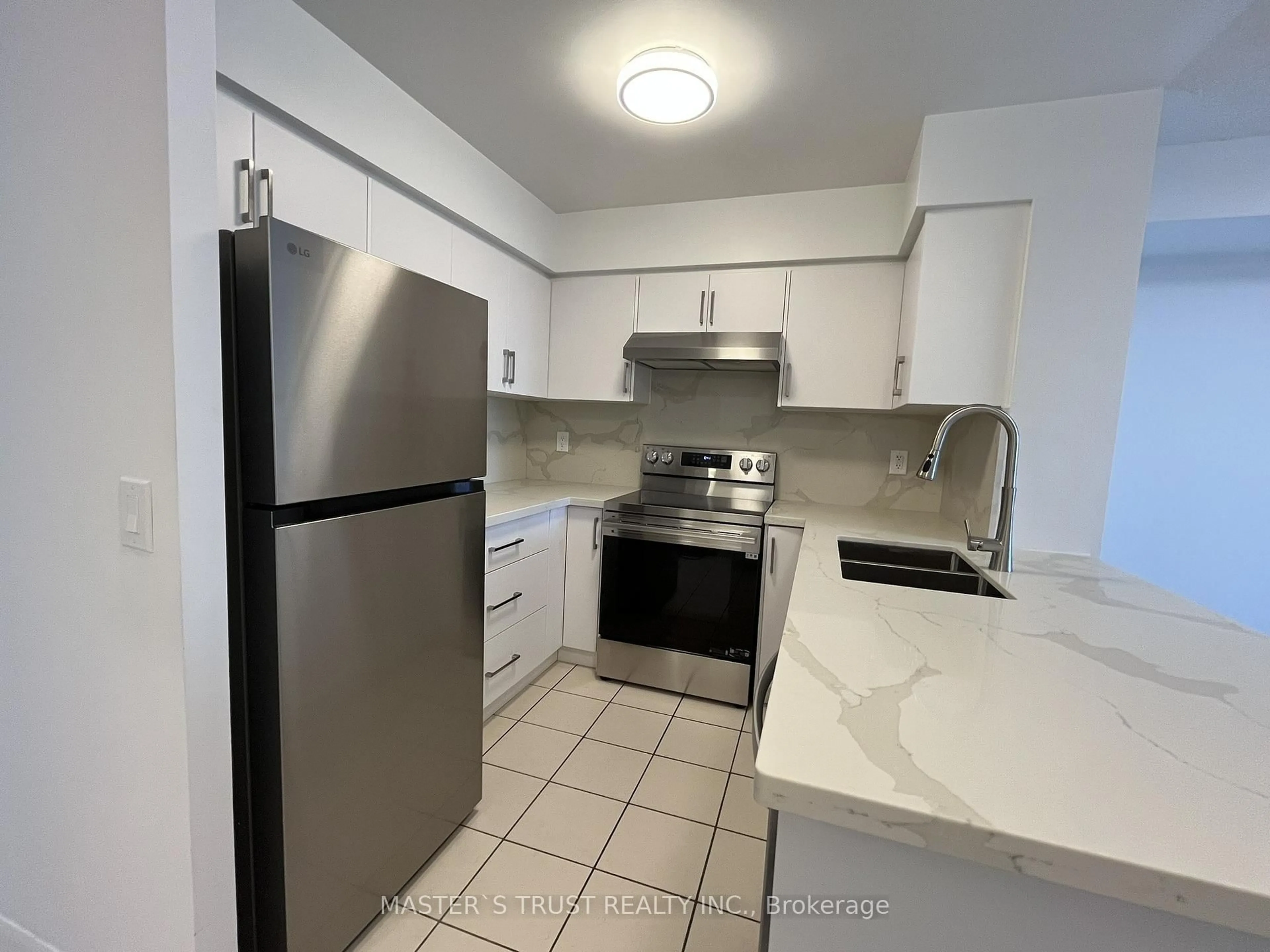 Standard kitchen, unknown for 4978 Yonge St #2701, Toronto Ontario M2N 7G8