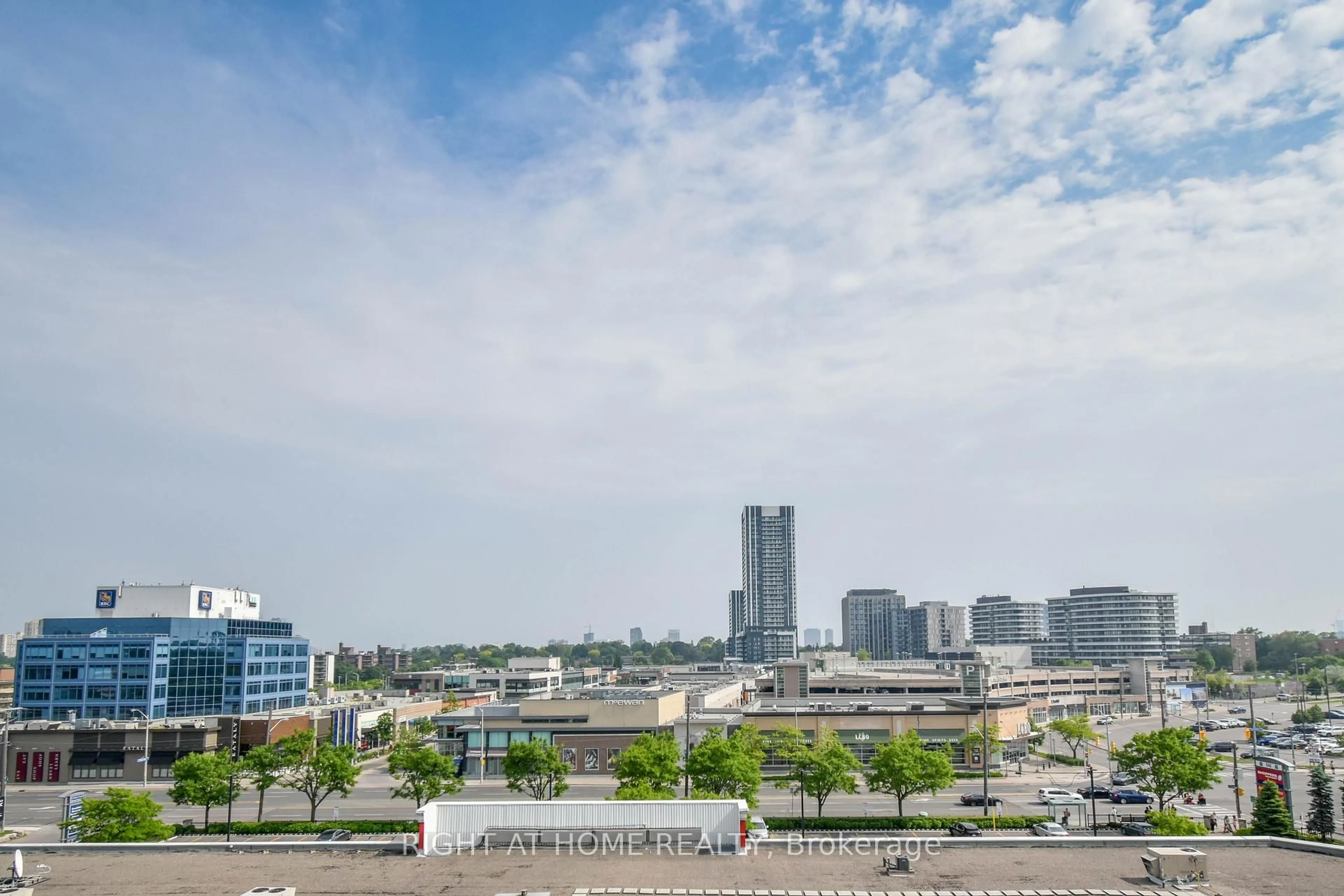 Unknown for 205 The Donway W #702, Toronto Ontario M3B 3S5