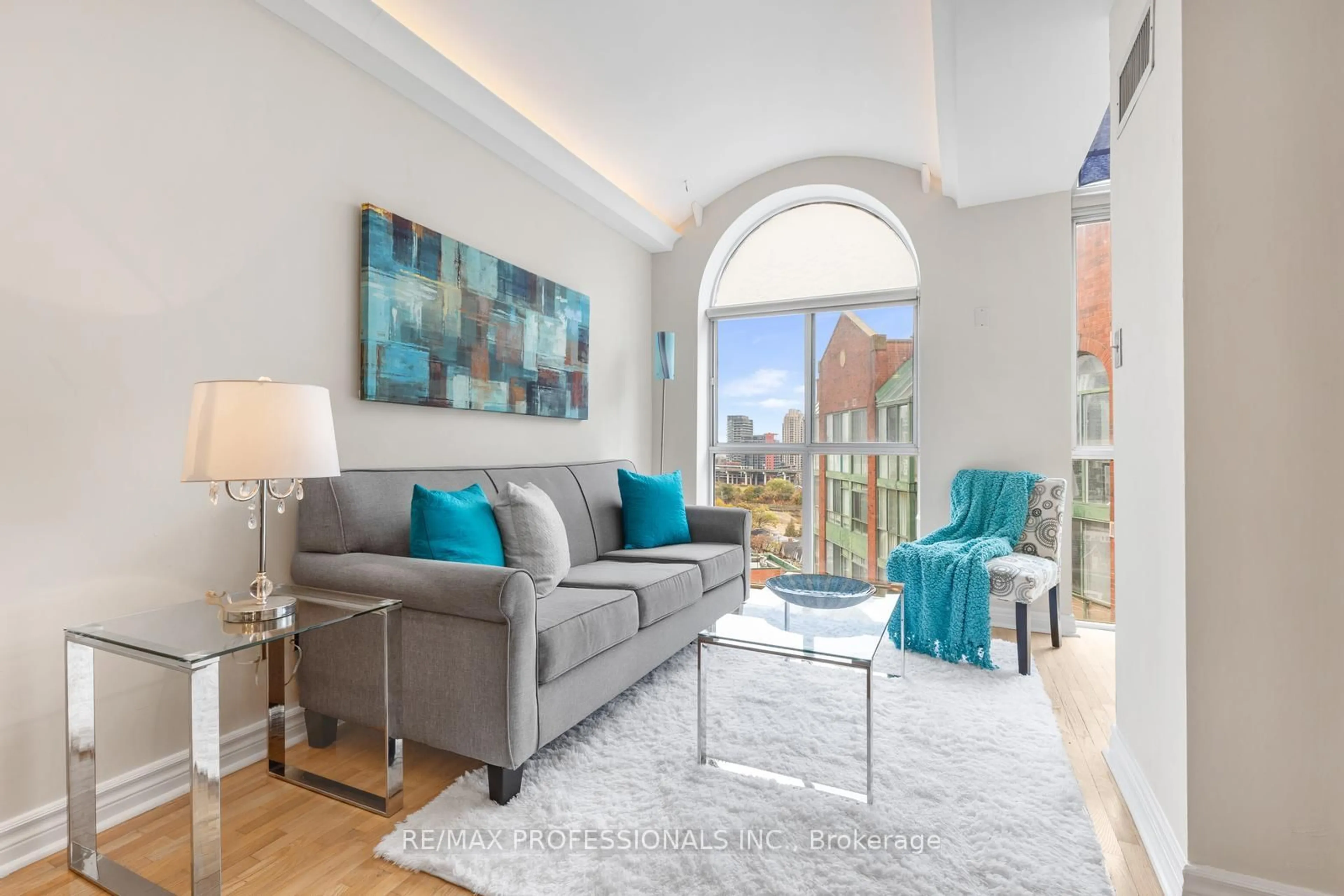 Living room with furniture, unknown for 801 King St #PH26, Toronto Ontario M5V 3C9