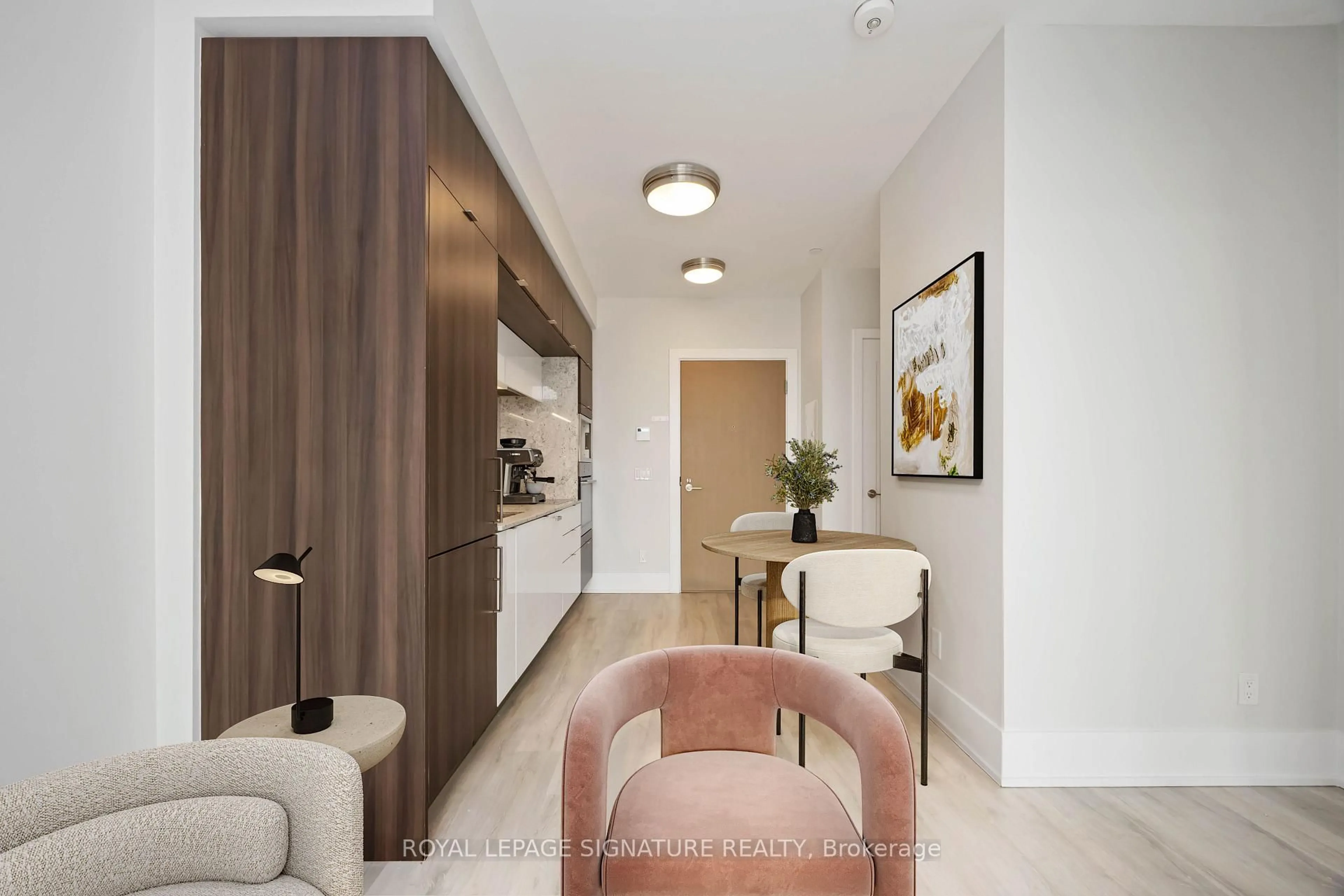 Indoor entryway for 1 Edgewater Dr #G PH 29, Toronto Ontario M5A 0L1