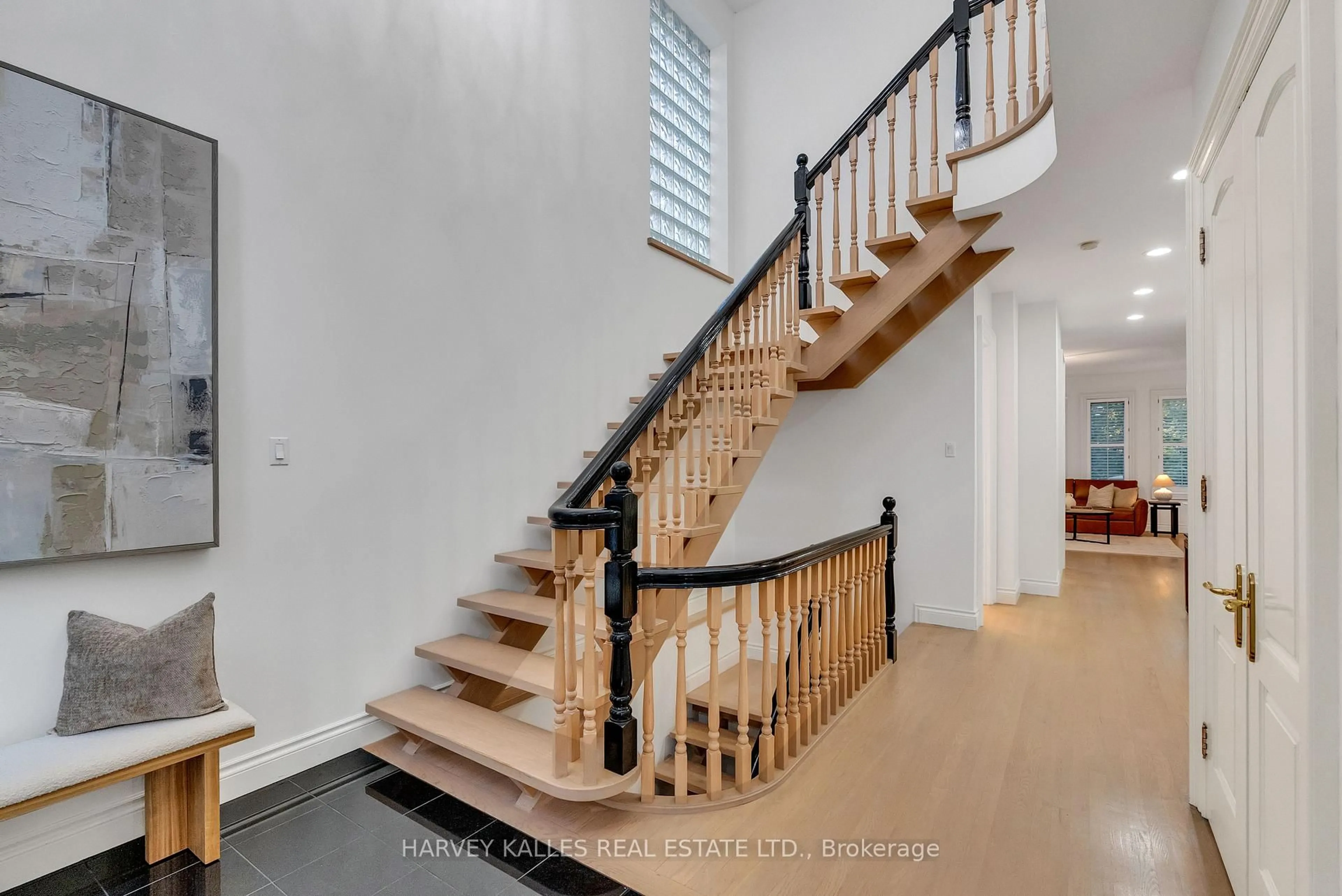 Stairs for 51 Stuart Ave, Toronto Ontario M2N 1B2