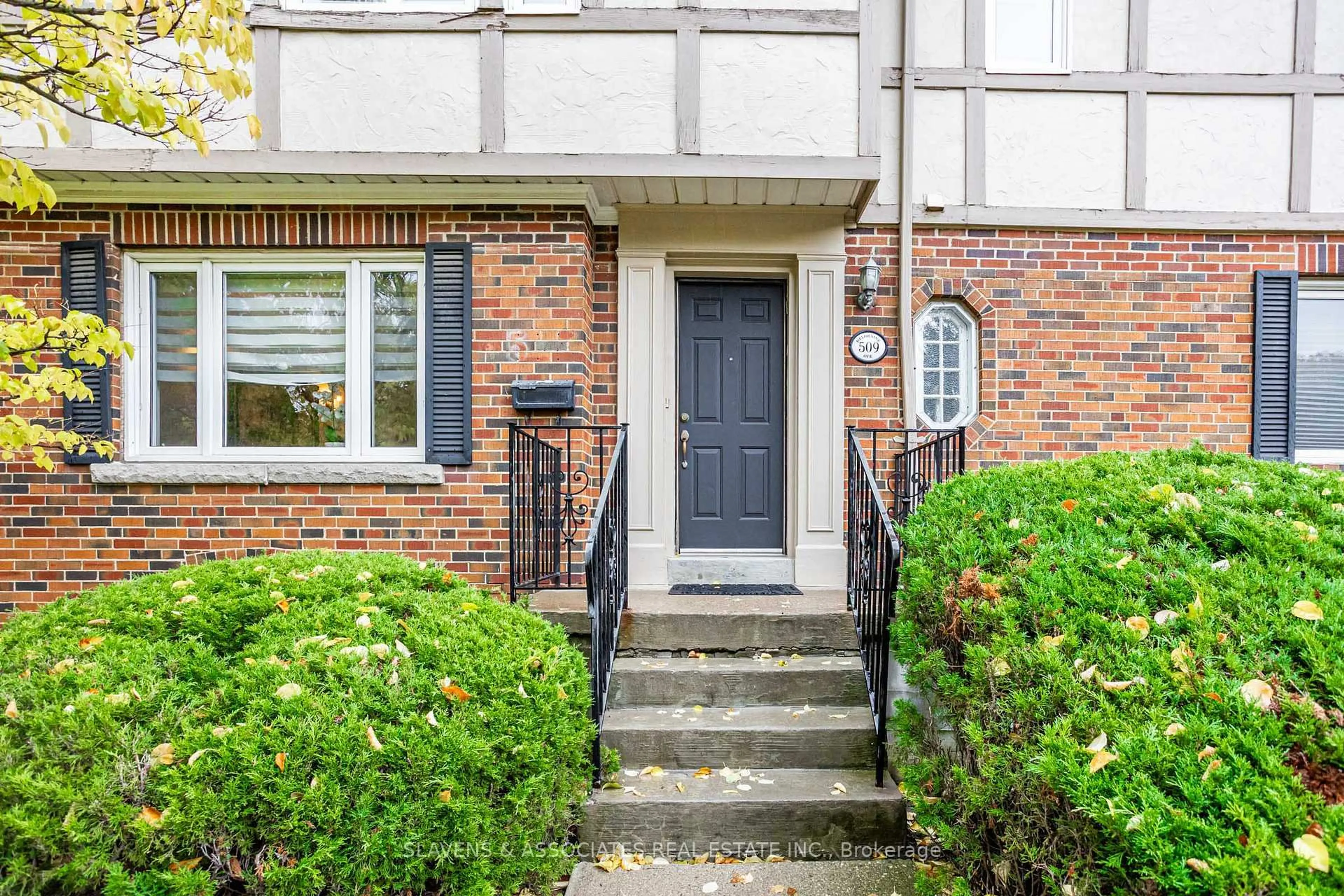 Unknown for 509 Deloraine Ave, Toronto Ontario M5M 2C1