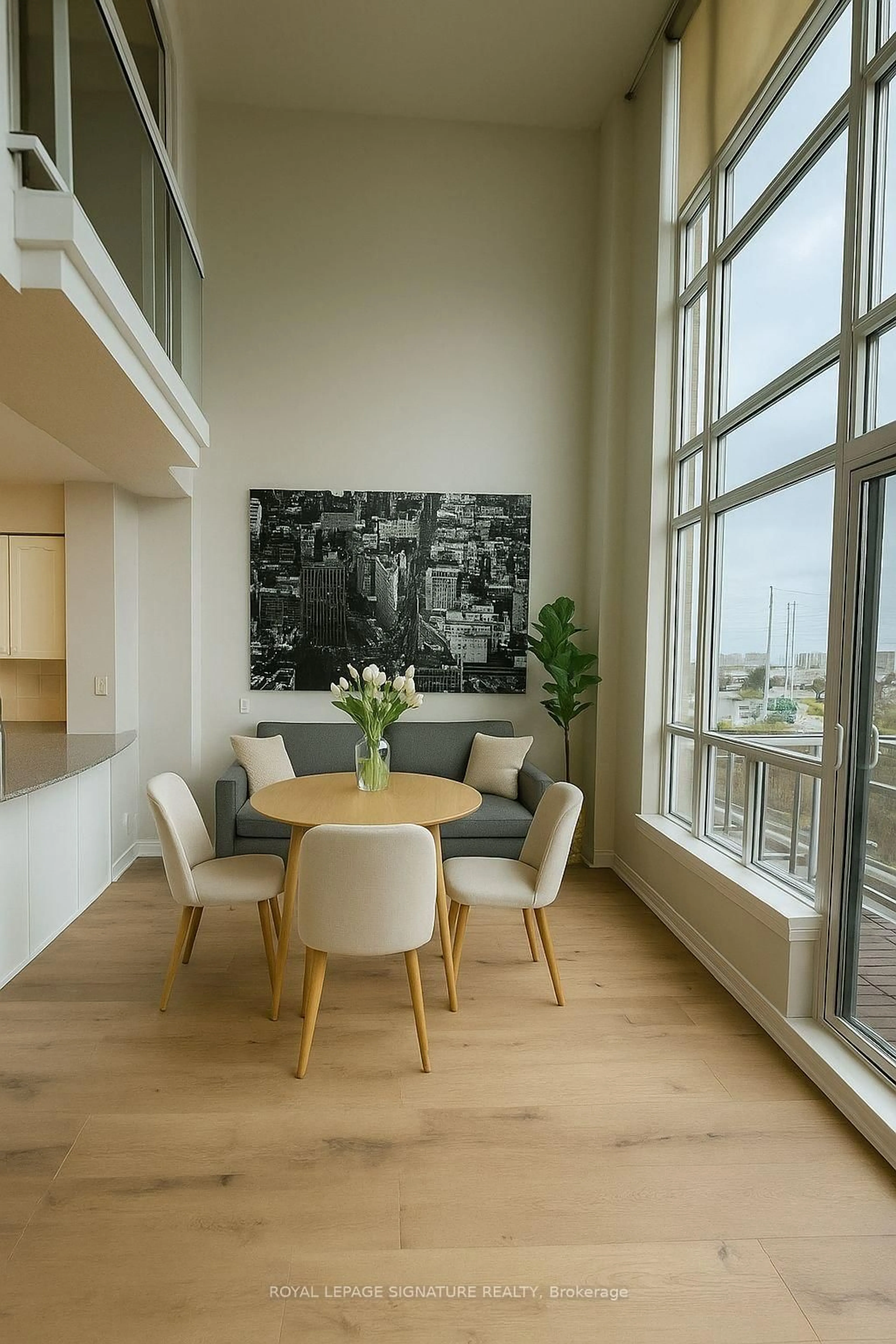 Dining room, unknown for 1720 Eglinton Ave #812, Toronto Ontario M4A 2X8