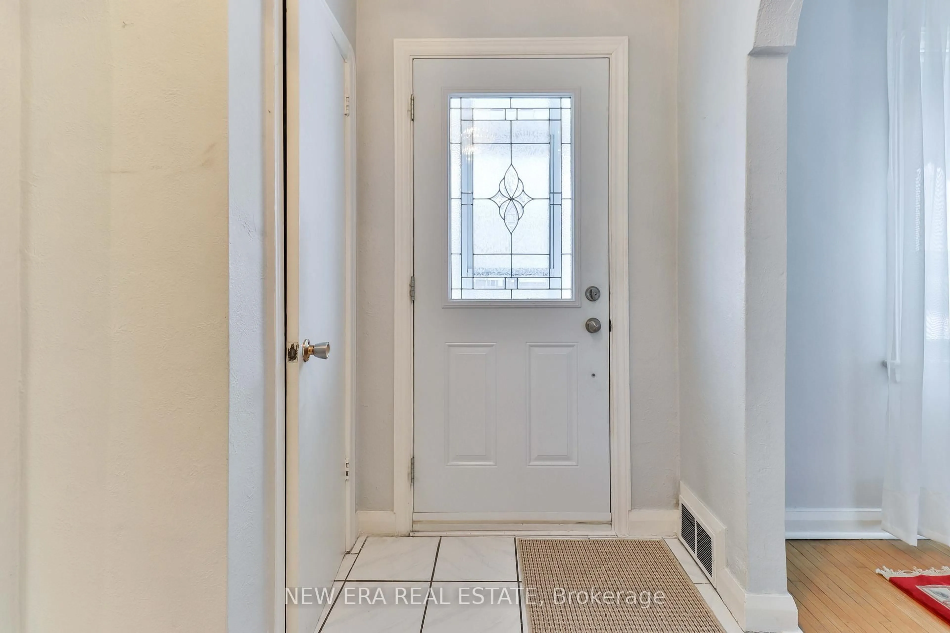 Indoor entryway for 27 Dell Park Ave, Toronto Ontario M6B 2T5