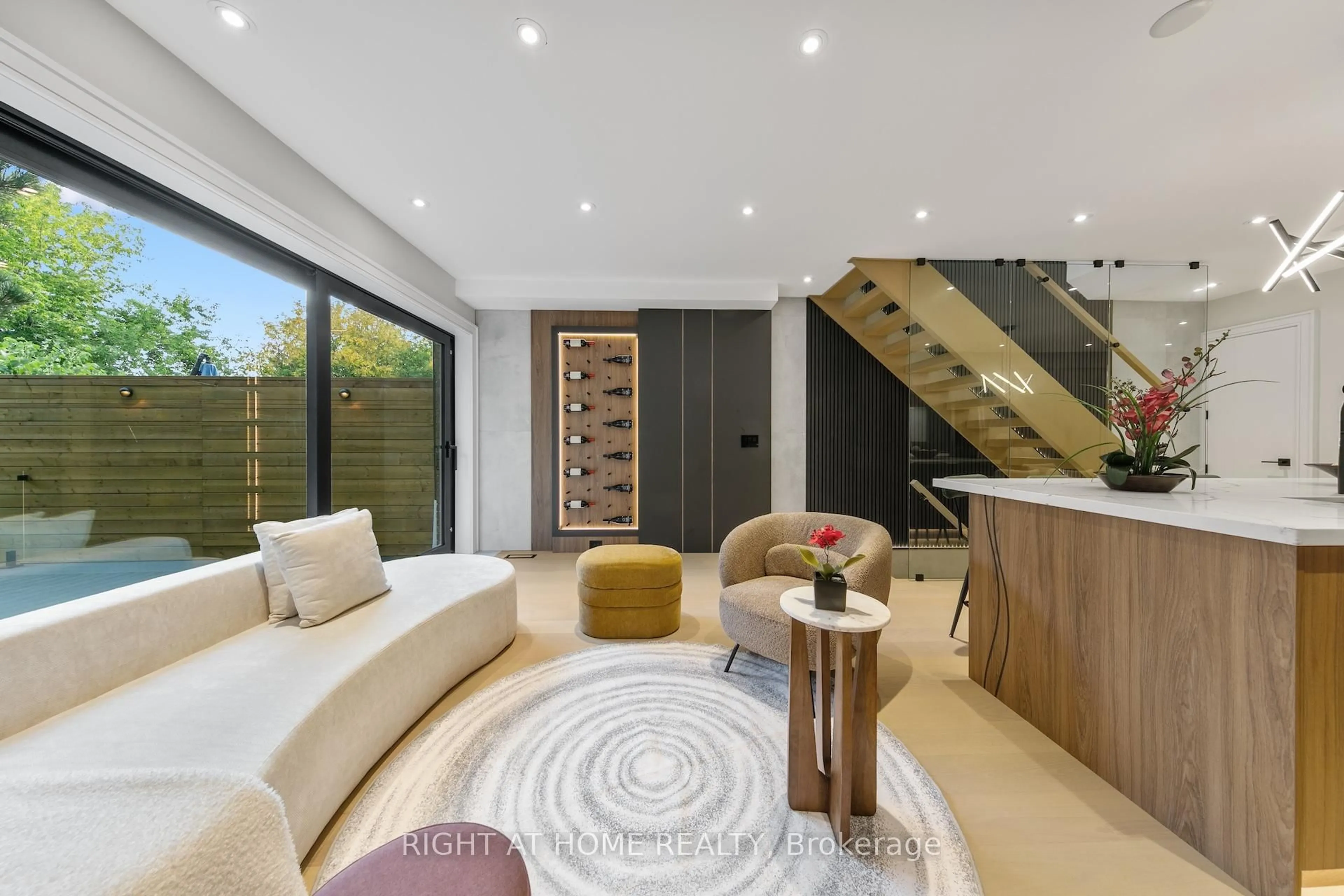 Unknown for 35 Woburn Ave, Toronto Ontario M5M 1K5