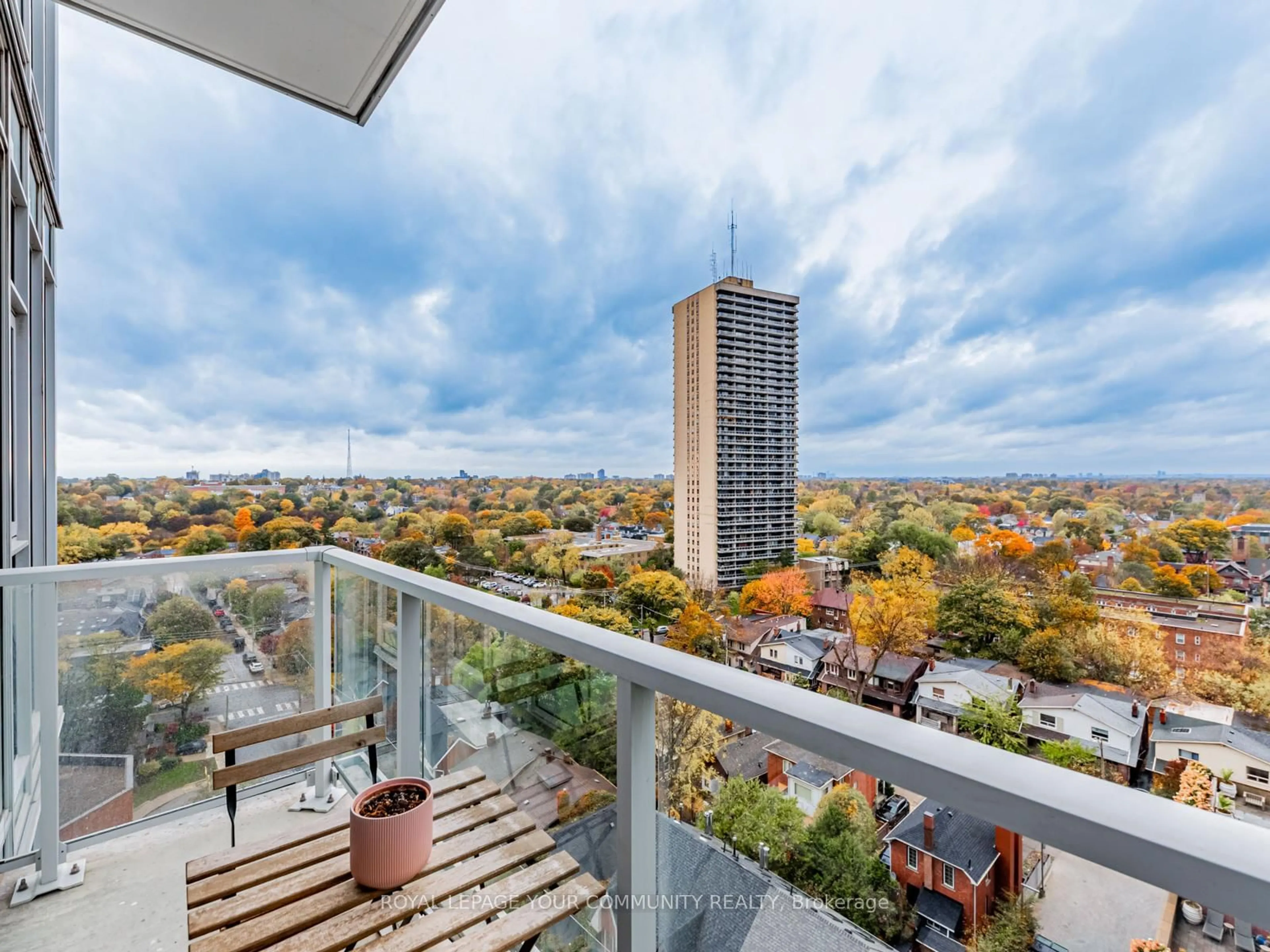 Balcony in the apartment, city buildings view from balcony for 33 Helendale Ave #1021, Toronto Ontario M4R 0A4