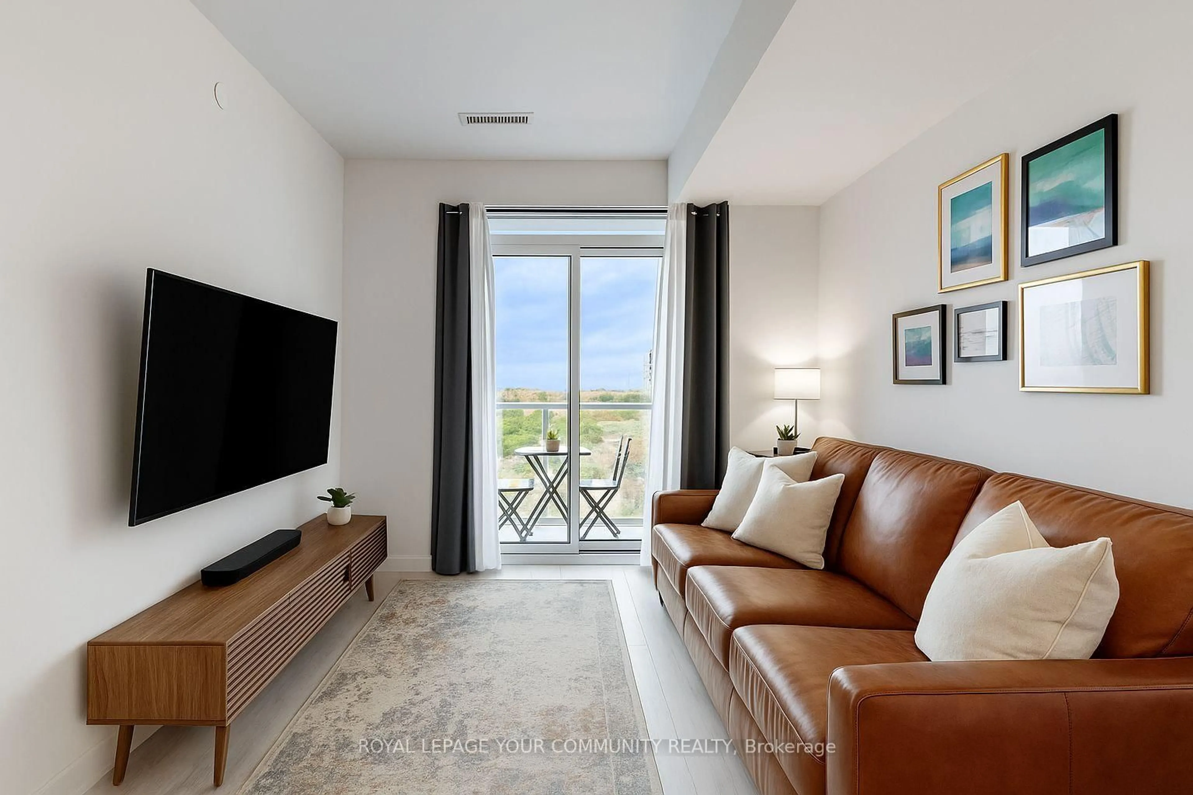 Living room with furniture, unknown for 33 Helendale Ave #1021, Toronto Ontario M4R 0A4